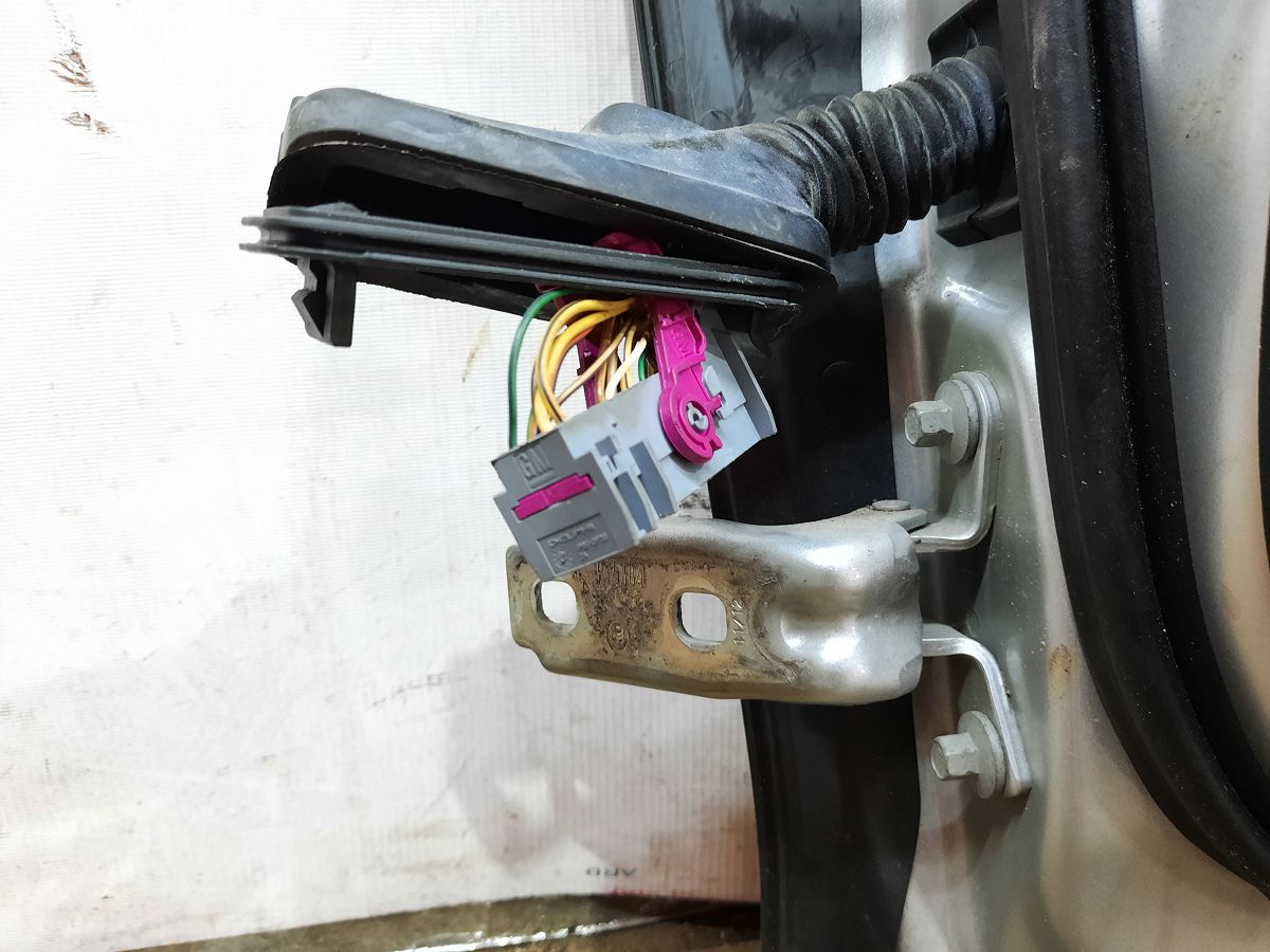 Ats Двері передні права в зборі Cadillac ATS 2013-2018 84200615 Cadillac ATS 25