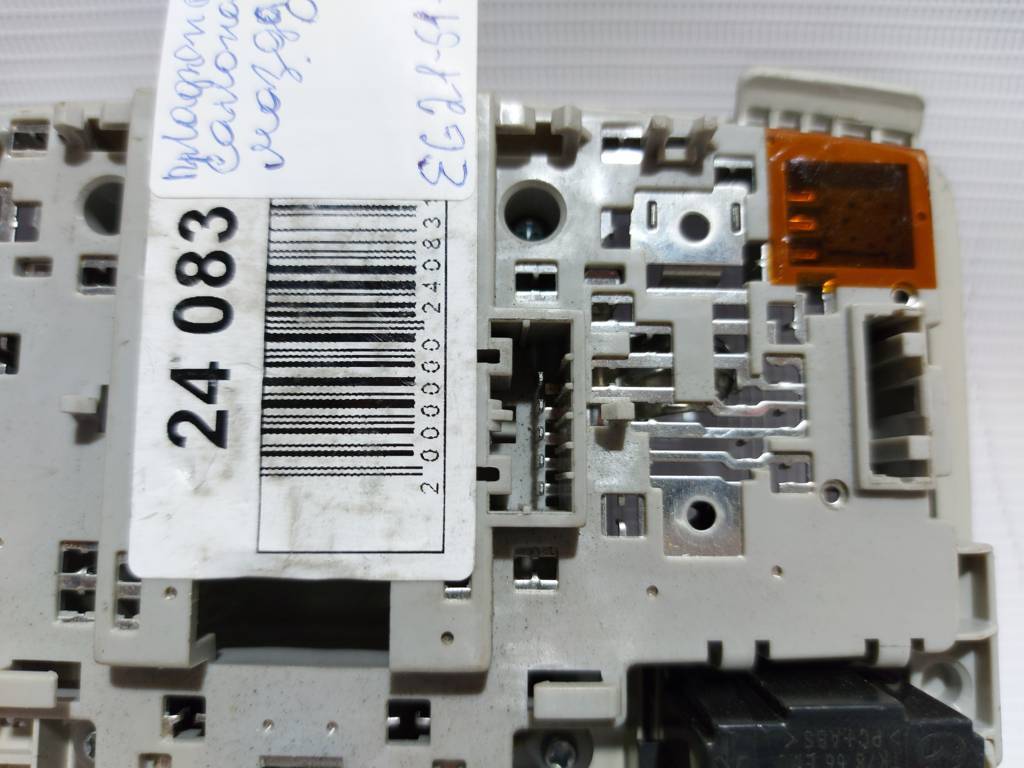 3 Плафон освітлення салону передній Mazda 3 2009-2018 EG2151310A75 Mazda 3 5