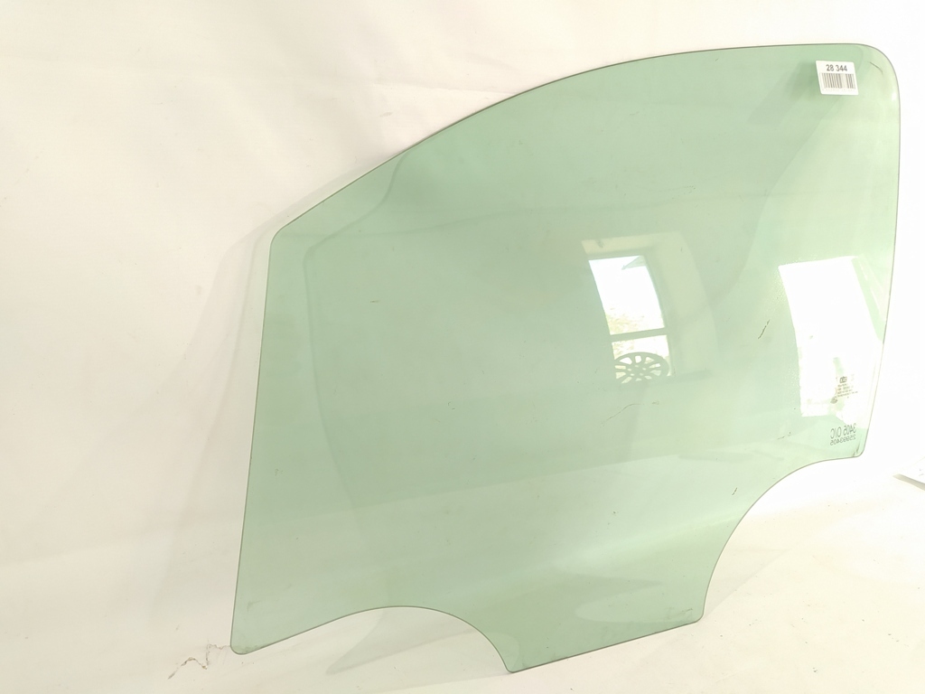 Trax Скло дверей передньої лівої Chevrolet Trax 2015-2021 42620052 Chevrolet Trax 3