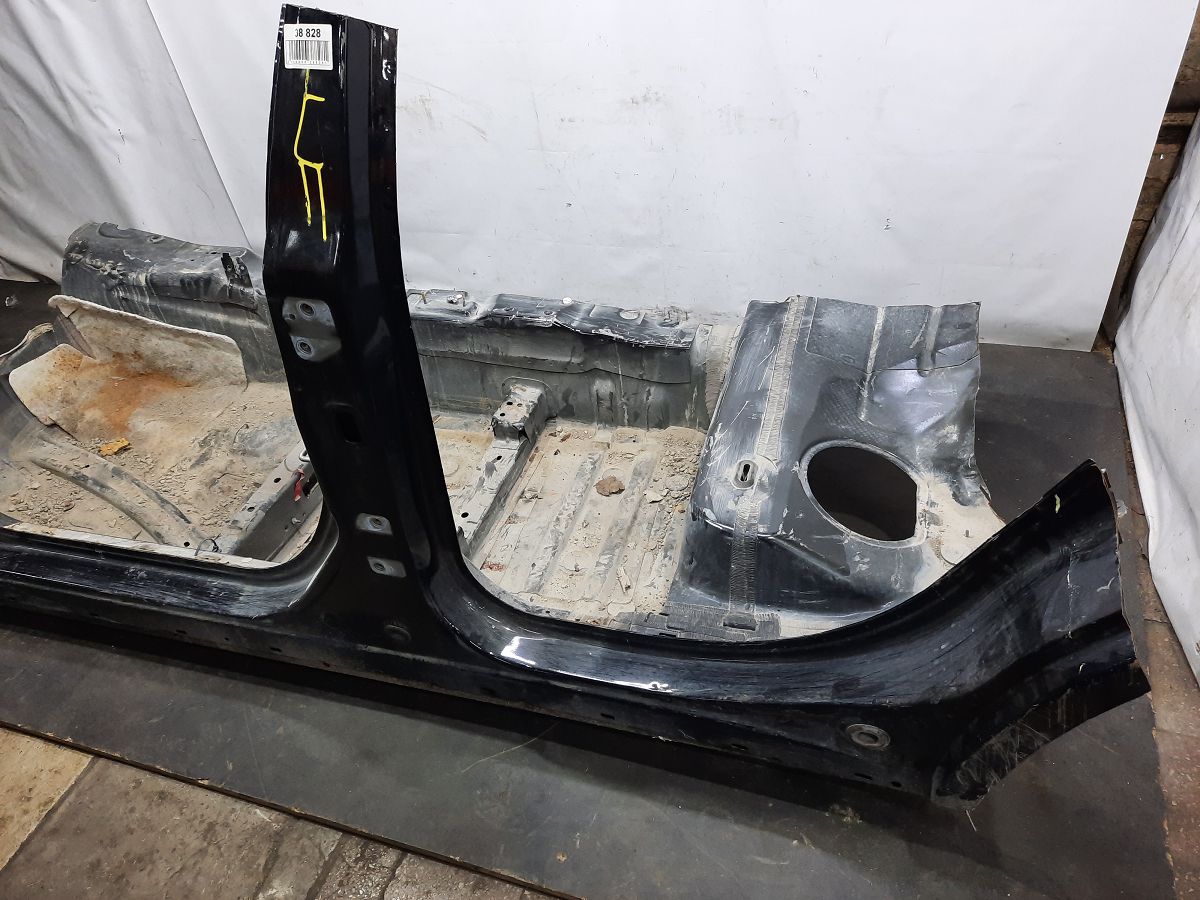 Charger Стійка центральна ліва (метал) Dodge Charger 2011-2014 68096291AD Dodge Charger 4