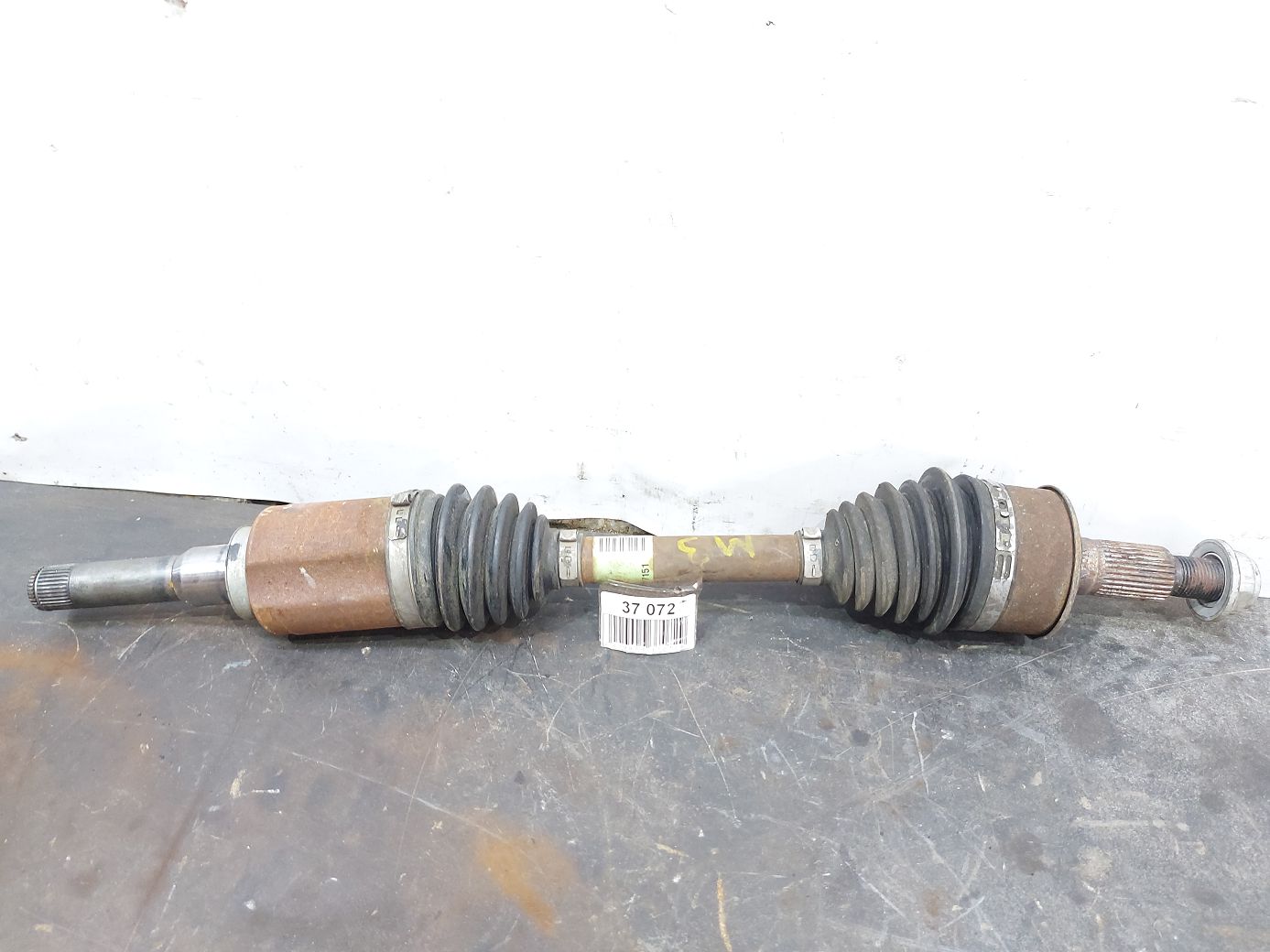 Equinox Піввісь передня ліва Chevrolet Equinox 2010-2017 84212542 Chevrolet Equinox 1 Equinox Піввісь передня ліва Chevrolet Equinox 2010-2017 84212542 Chevrolet Equinox 1