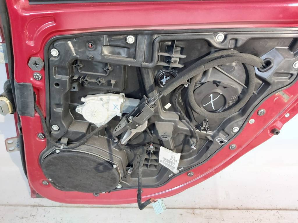 Dart Дверь задняя правая Dodge Dart 2013-2019 68158726AD Dodge Dart 56