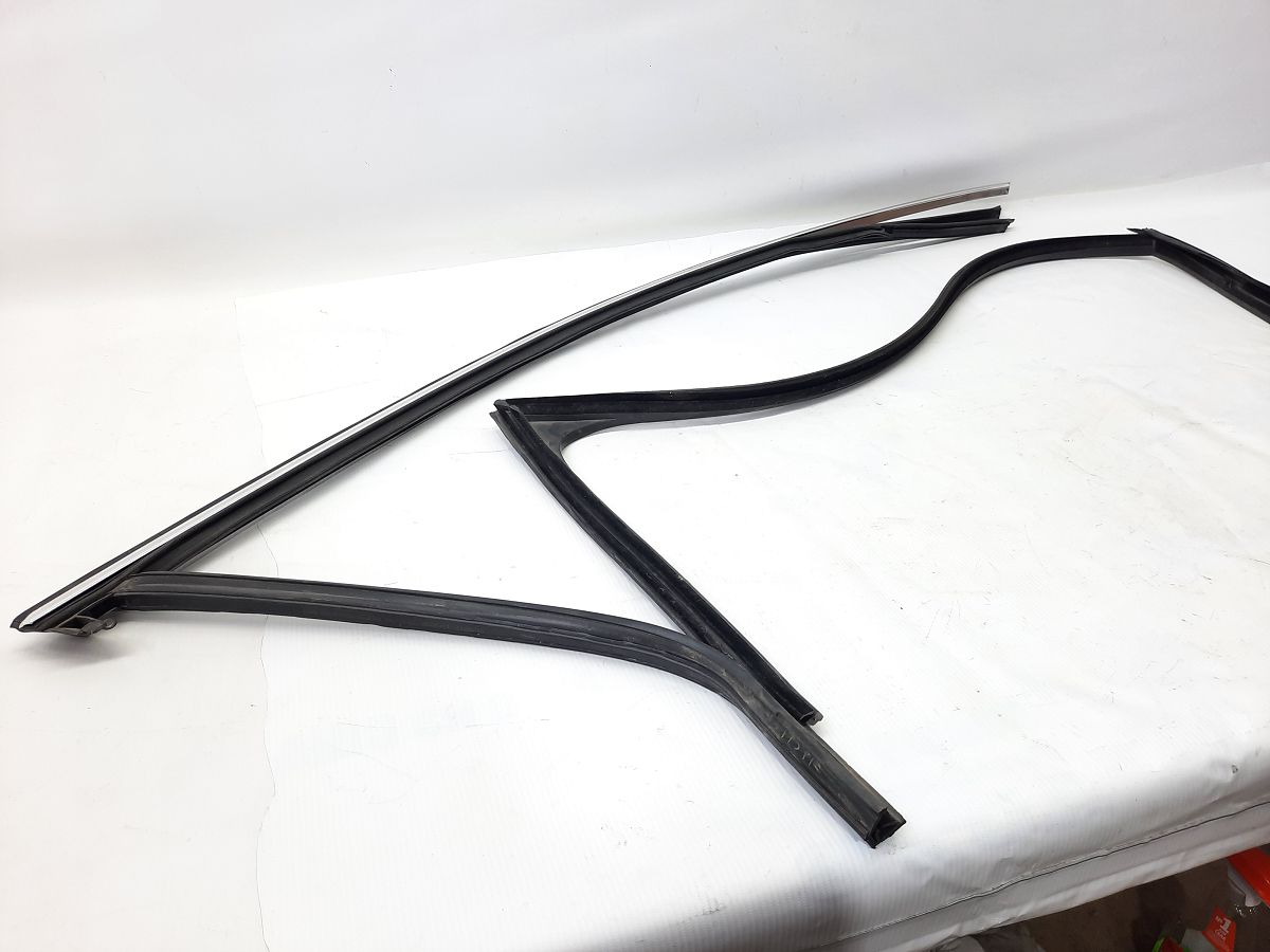 Passat s Молдинг двері передньої правої зовнішній верхній Volkswagen Passat S 2012-2020 561837432JVNH Volkswagen Passat S 4