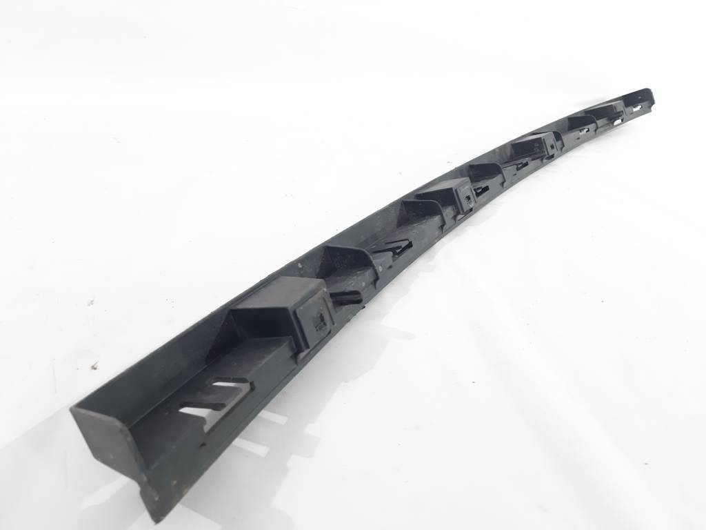 Acadia Крепление бампера заднего верхнее ( центральное ) GMC Acadia 2013-2017 20986156 GMC Acadia 3