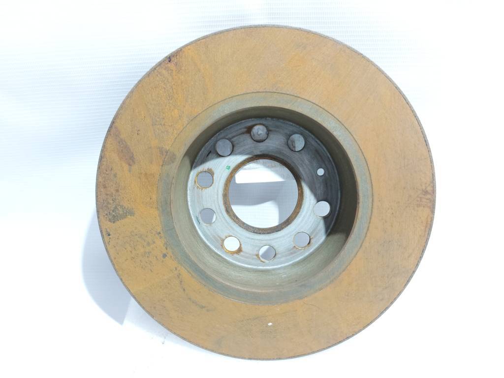 Passat s Диск гальмівний задній лівий/правий Volkswagen Passat S 2010-2019 5Q0615601D Volkswagen Passat S 4