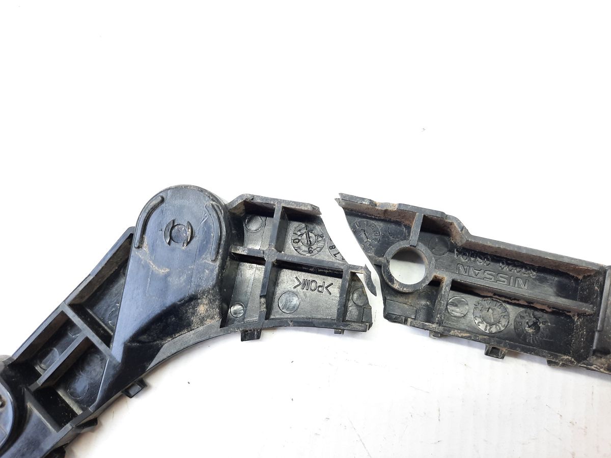 Sentra Кріплення бампера заднього праве Nissan Sentra 2013-2019 852263SH0A Nissan Sentra 4 Sentra Кріплення бампера заднього праве Nissan Sentra 2013-2019 852263SH0A Nissan Sentra 4