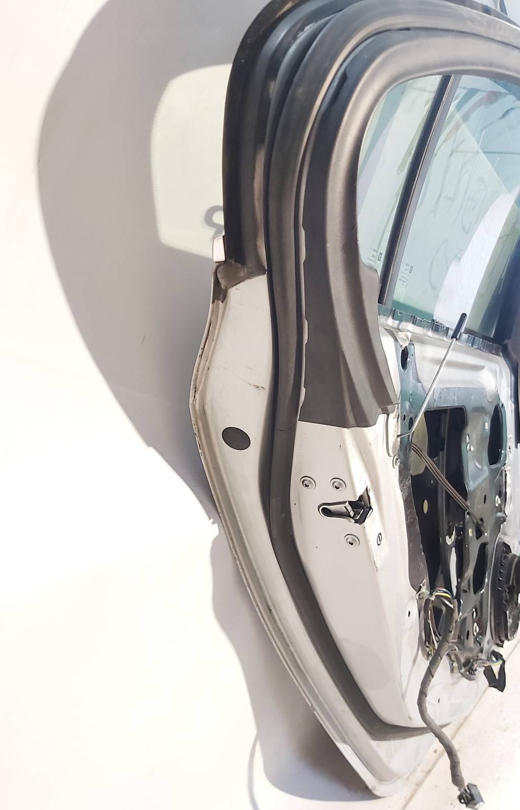 Regal Двері задні ліві Buick Regal 2011-2017 13469926 Buick Regal 45