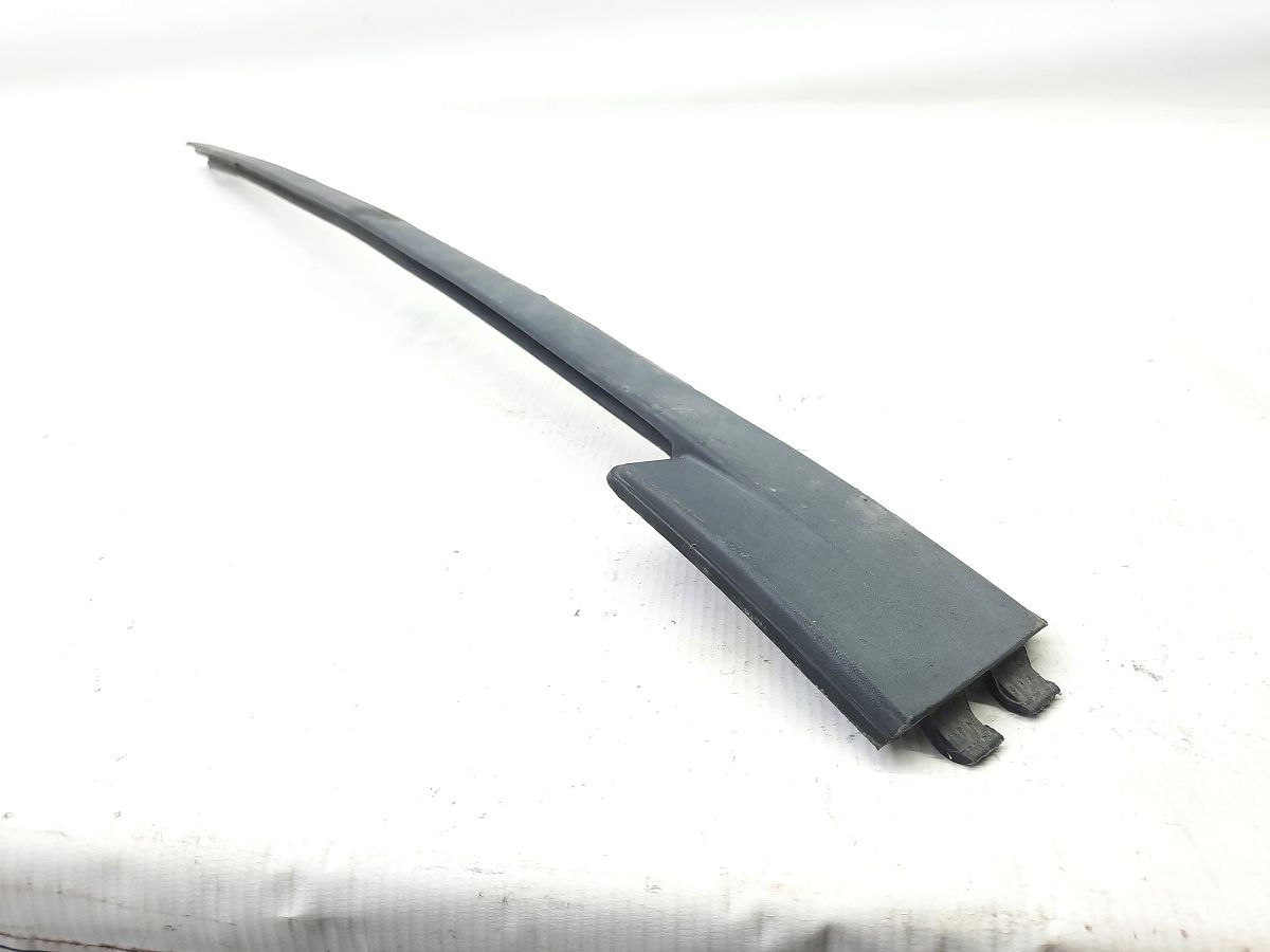 Compass Молдинг лобового стекла правый Jeep Compass 2011-2017 5182560AE Jeep Compass 3