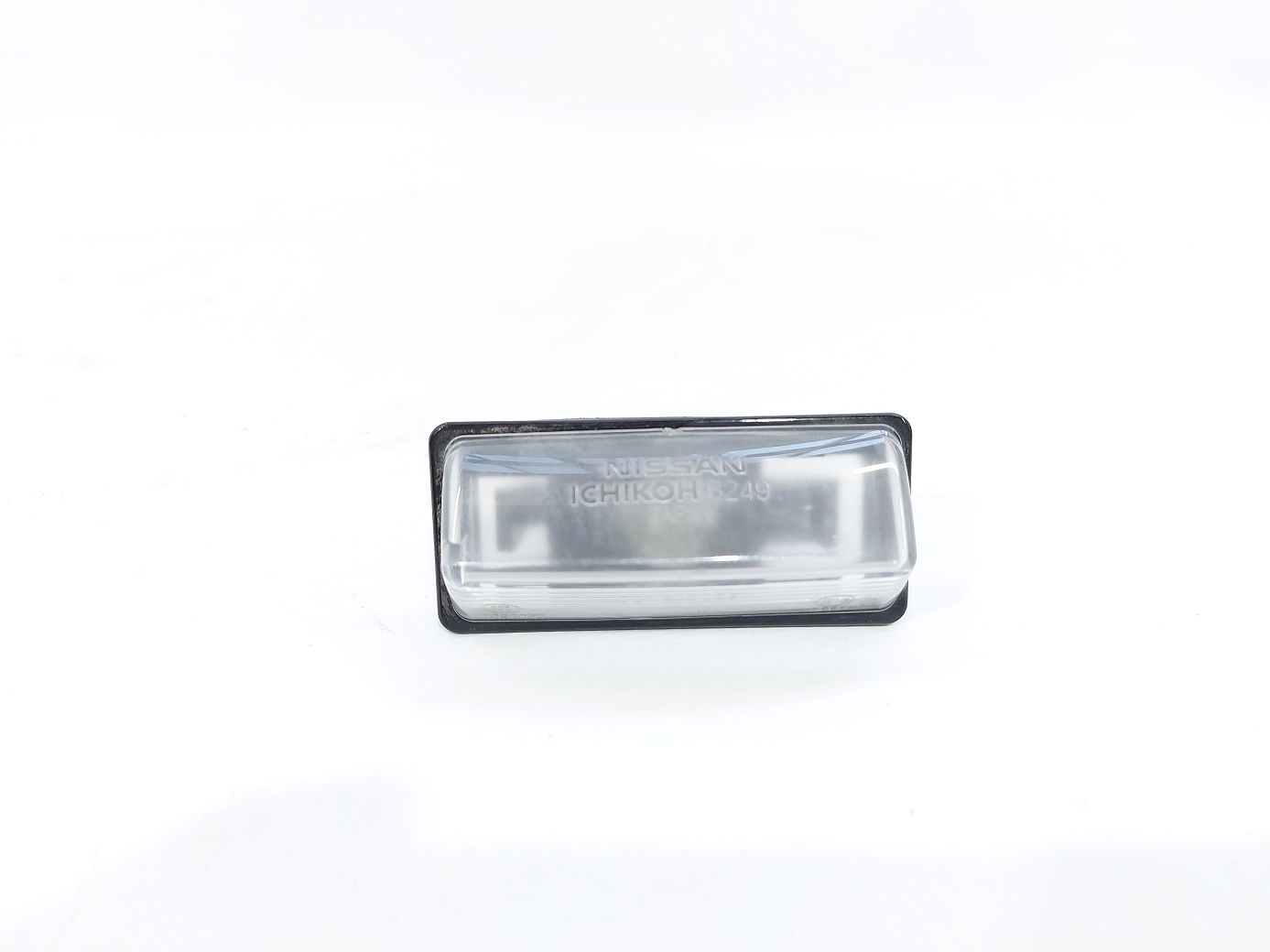 Altima. Ліхтар підсвічування номера Nissan Altima 2013-2017 265109Y00A Nissan Altima