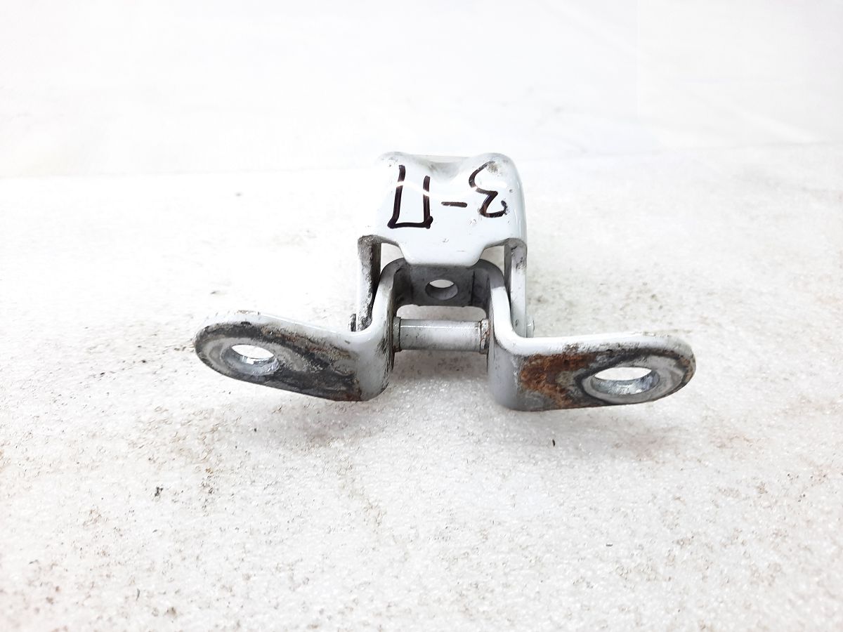 Veloster Петля двері задньої правої нижня Hyundai Veloster 2012-2021 793202H000 Hyundai Veloster 3