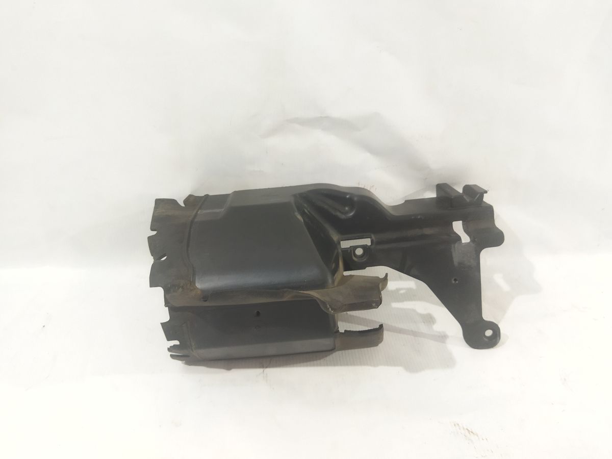 S60 Дефлектор радіатора правий Volvo S60 2014-2018 31383123 Volvo S60 4 S60 Дефлектор радіатора правий Volvo S60 2014-2018 31383123 Volvo S60 4