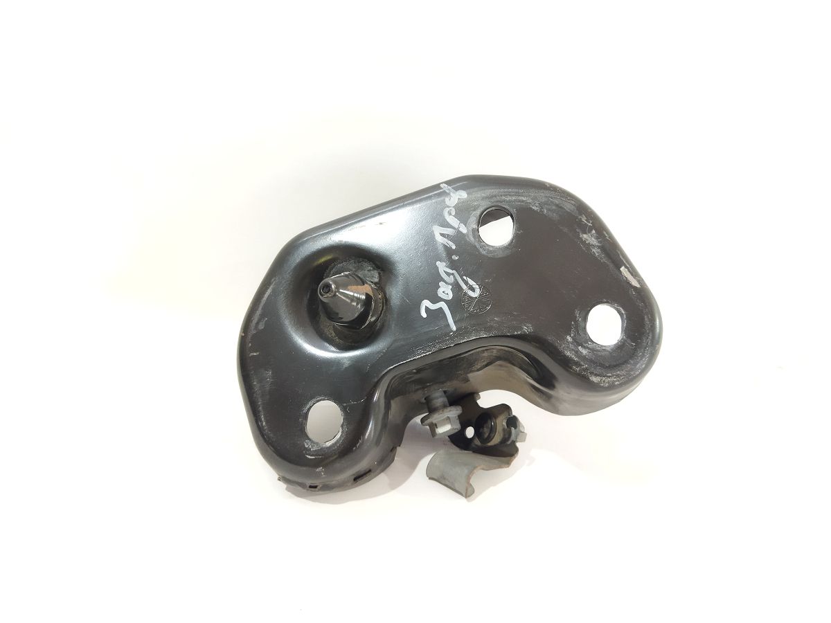 Fiesta. Кронштейн задньої балки правий Ford Fiesta 2011-2019 BE8Z5596A Ford Fiesta Fiesta. Кронштейн задньої балки правий Ford Fiesta 2011-2019 BE8Z5596A Ford Fiesta