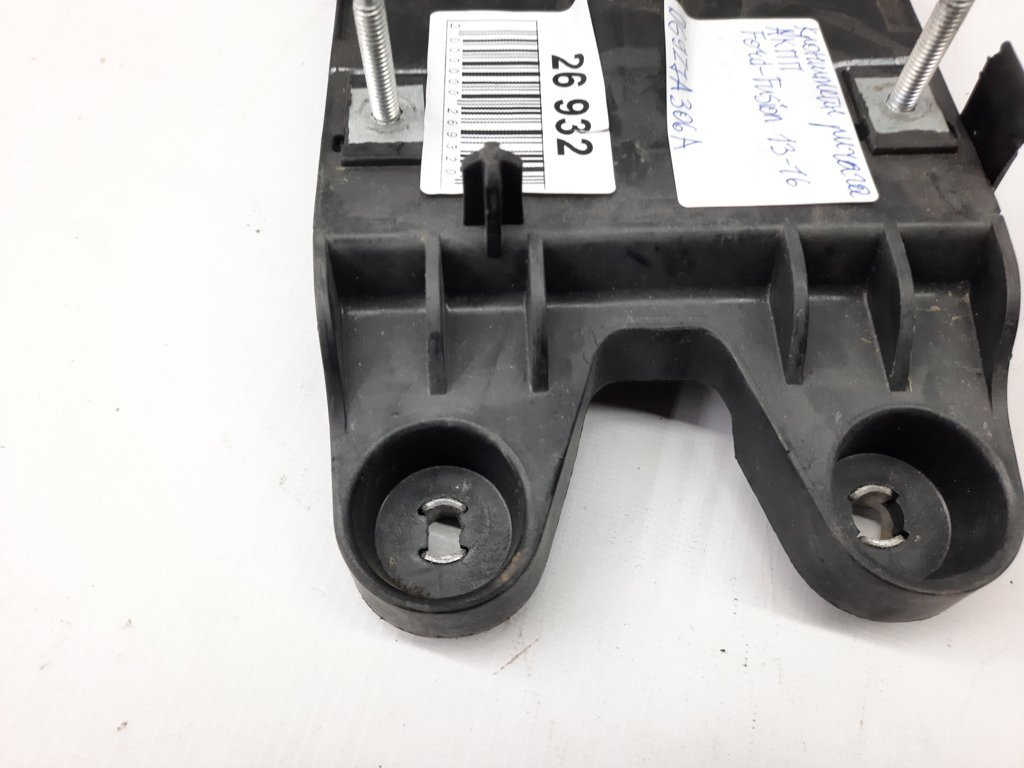 Fusion Кронштейн рычага АКПП Ford Fusion 2013-2016 DG9Z7A306A Ford Fusion 2