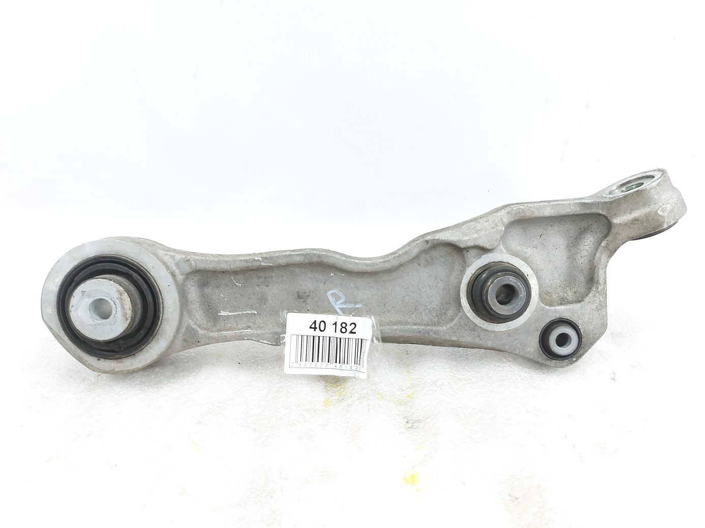 Xf. Важіль передньої підвіски задній правий нижній (порвані сайлентблоки) Jaguar XF 2009-2015 C2P24861 Jaguar XF Xf. Важіль передньої підвіски задній правий нижній (порвані сайлентблоки) Jaguar XF 2009-2015 C2P24861 Jaguar XF