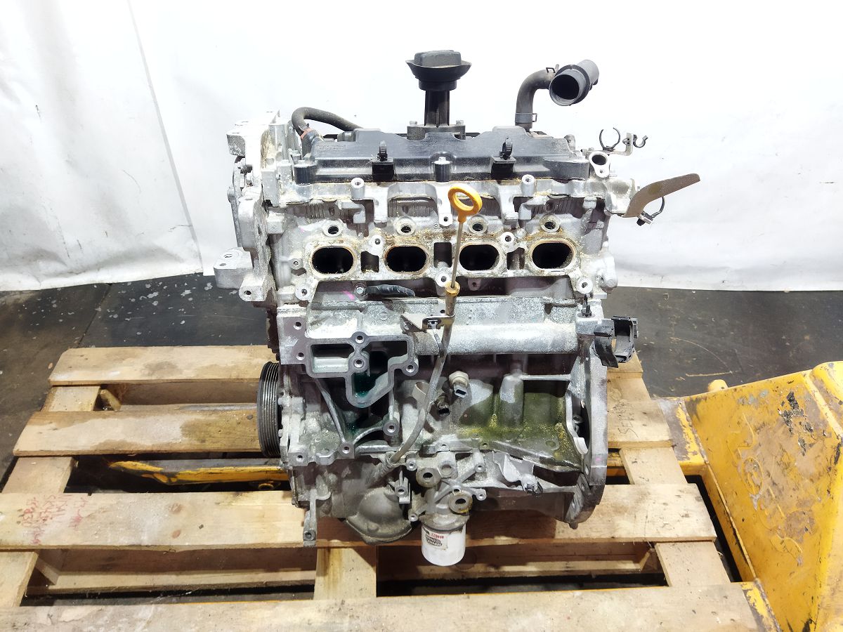 Sentra. Двигун (без навісного обладнання) 1.8L 64т.міль Nissan Sentra 2013-2018 101023RC2B Nissan Sentra