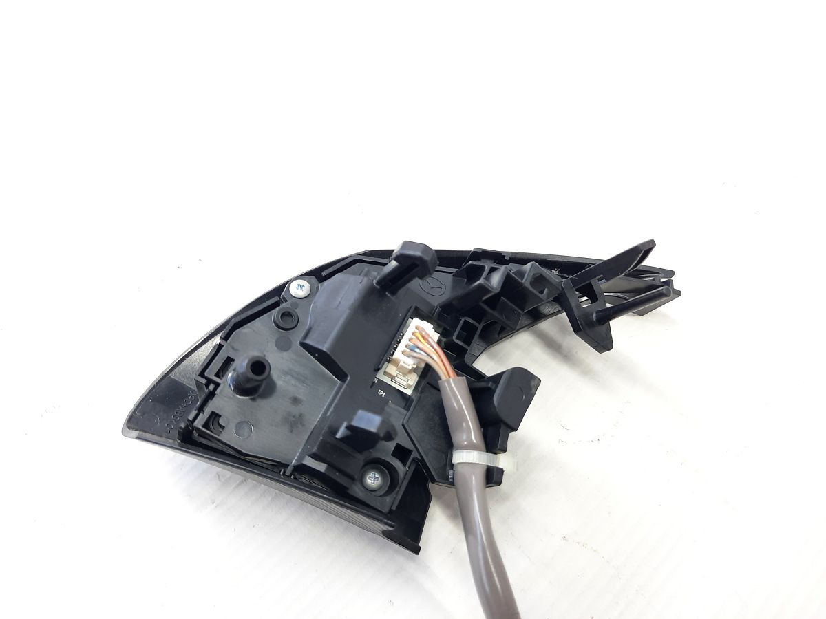 3 Кнопки кермового колеса Mazda 3 2014-2016 BHV6664M0 Mazda 3 5