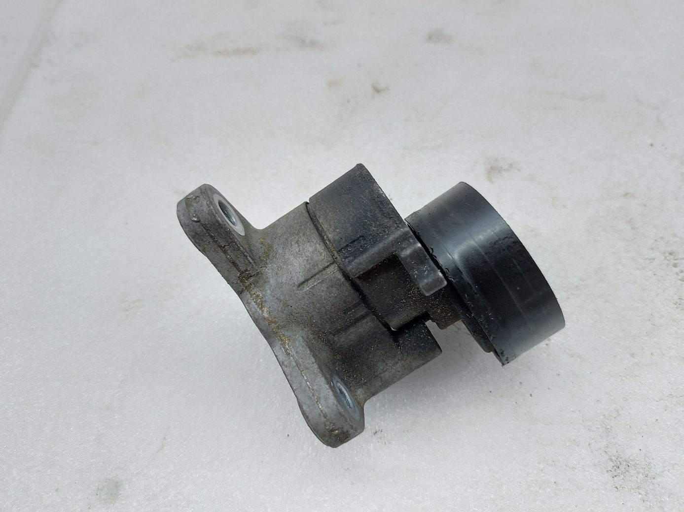 Avenger Ролик натяжной Dodge Avenger 2008-2014 4891595AE Dodge Avenger 3