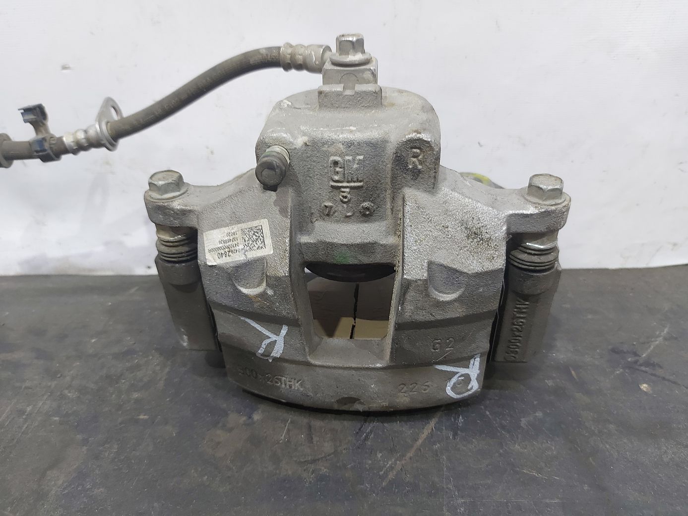 Malibu Супорт гальмівний передній правий Chevrolet Malibu 2016-2021 13507536 Chevrolet Malibu 7