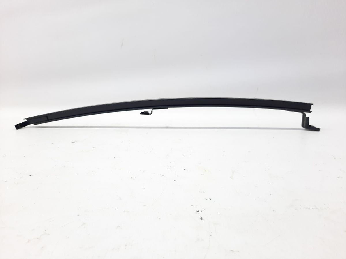 3. Направляющая стекла двери задней правой Mazda 3 2014-2018 BHN972602A Mazda 3