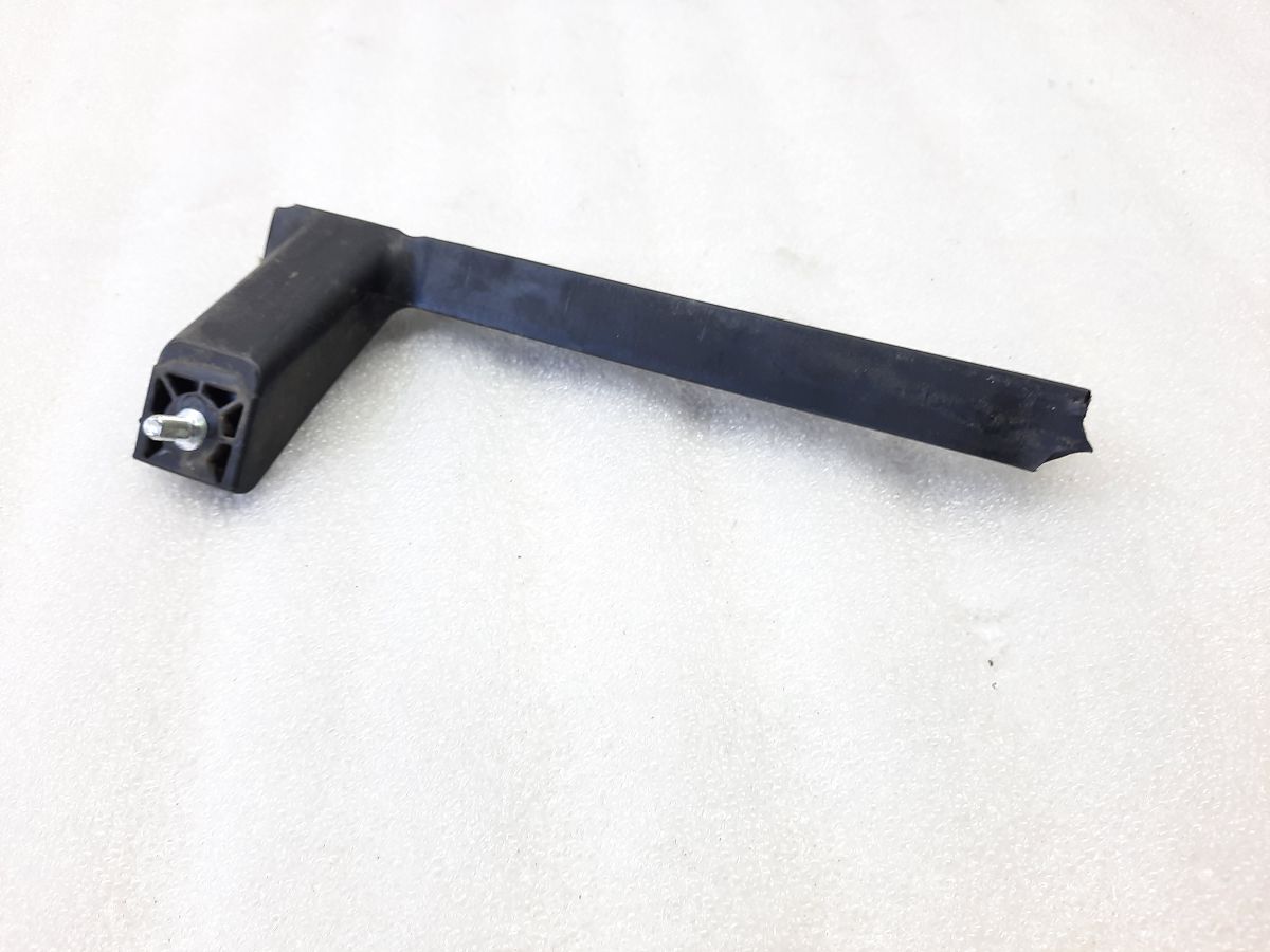 Sonata Напрямне скло дверей задньої лівої (салазки) Hyundai Sonata 2011-2015 835353S000 Hyundai Sonata 10