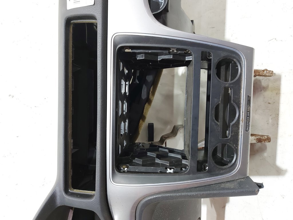 Passat s Торпеда Volkswagen Passat S 2012-2015 561857003L81X Volkswagen Passat S 14