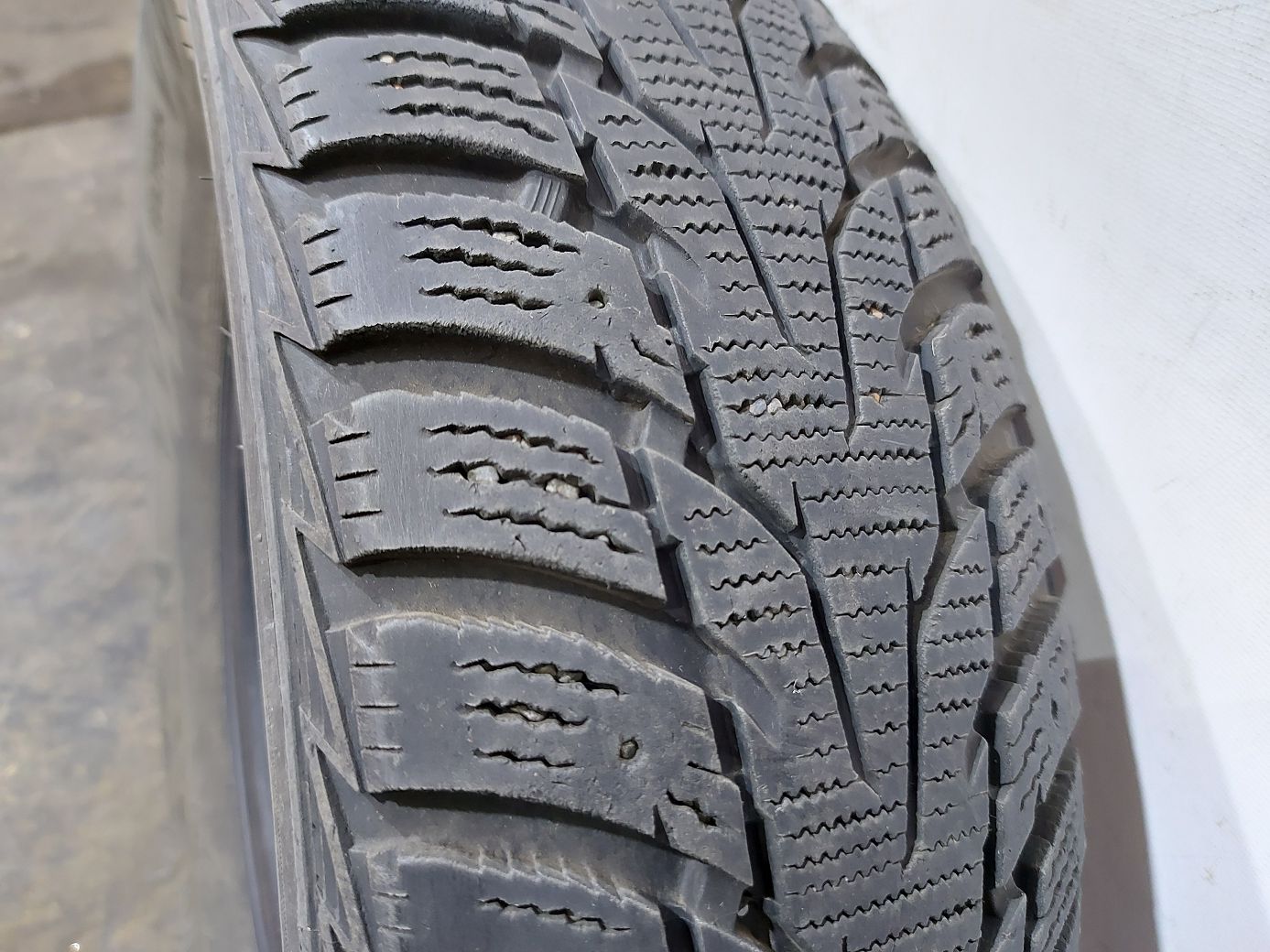  Гума Nexen Winguard 195/70R14 (L 300) 18
