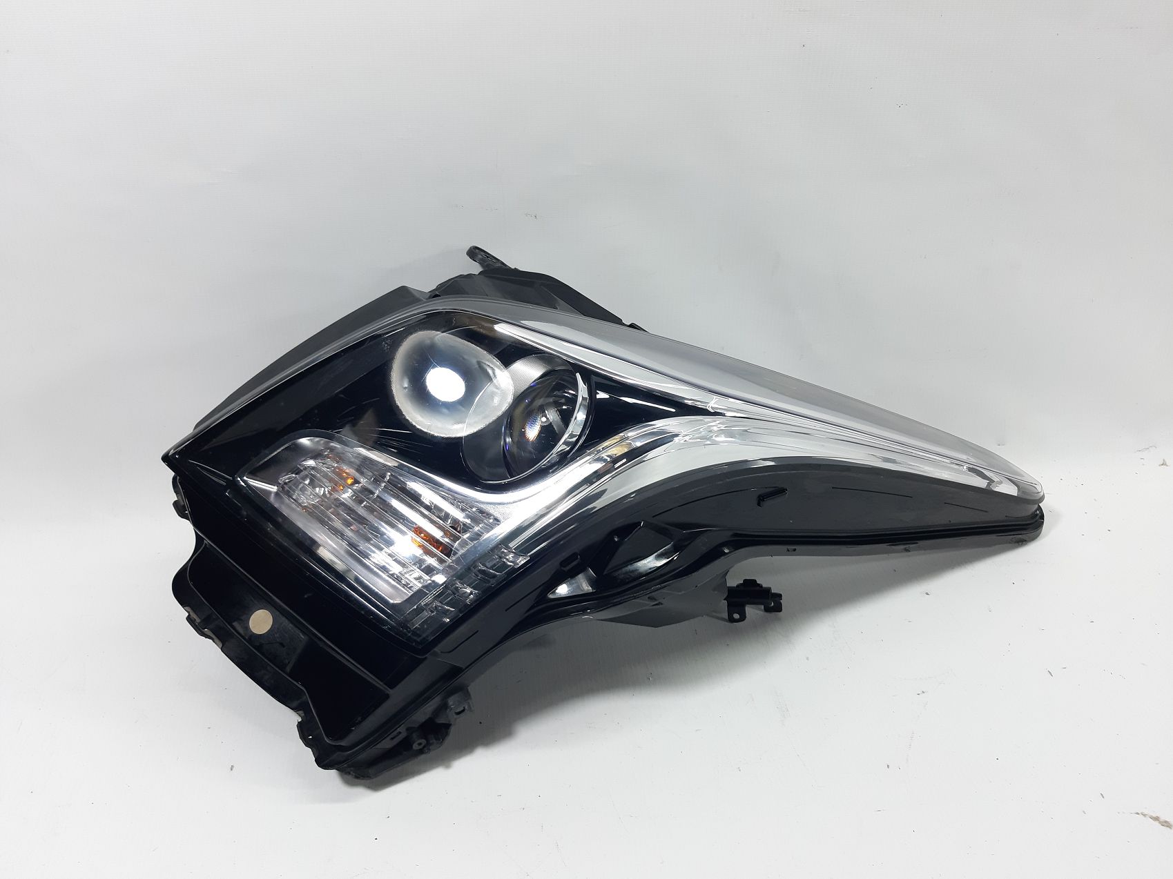 Фари головного світла. Фара передня права Cadillac ATS 2015-2019 23236356 Cadillac ATS Фари головного світла. Фара передня права Cadillac ATS 2015-2019 23236356 Cadillac ATS