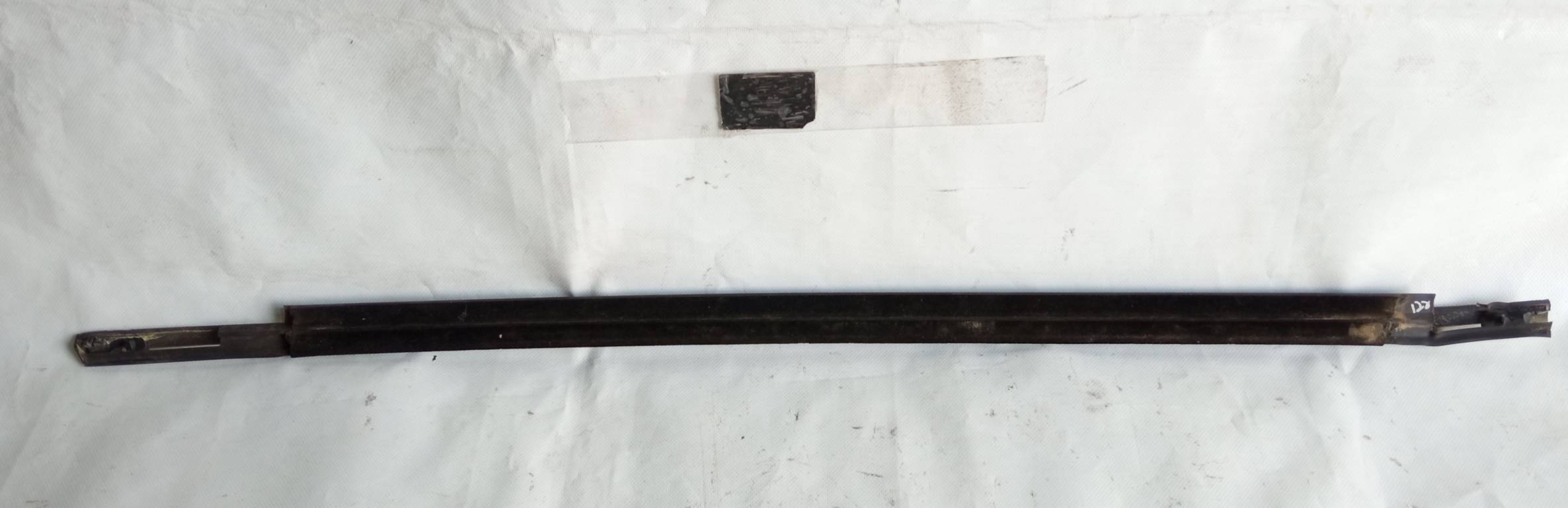 Fusion Уплотнитель стекла (молдинг)двери задней правой наружный нижний Ford Fusion 2013-2020 DS7Z5425860A Ford Fusion 17