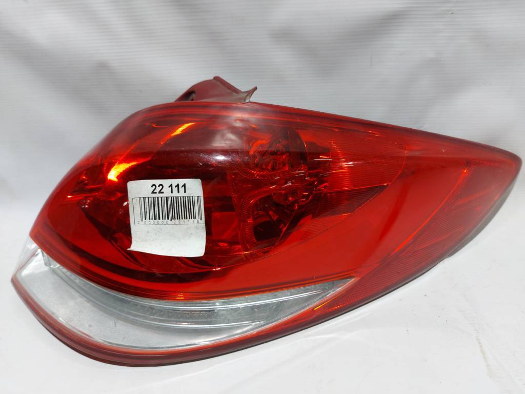 Veloster. Ліхтар задній правий Hyundai Veloster 2012-2017 924022V000 Hyundai Veloster Veloster. Ліхтар задній правий Hyundai Veloster 2012-2017 924022V000 Hyundai Veloster