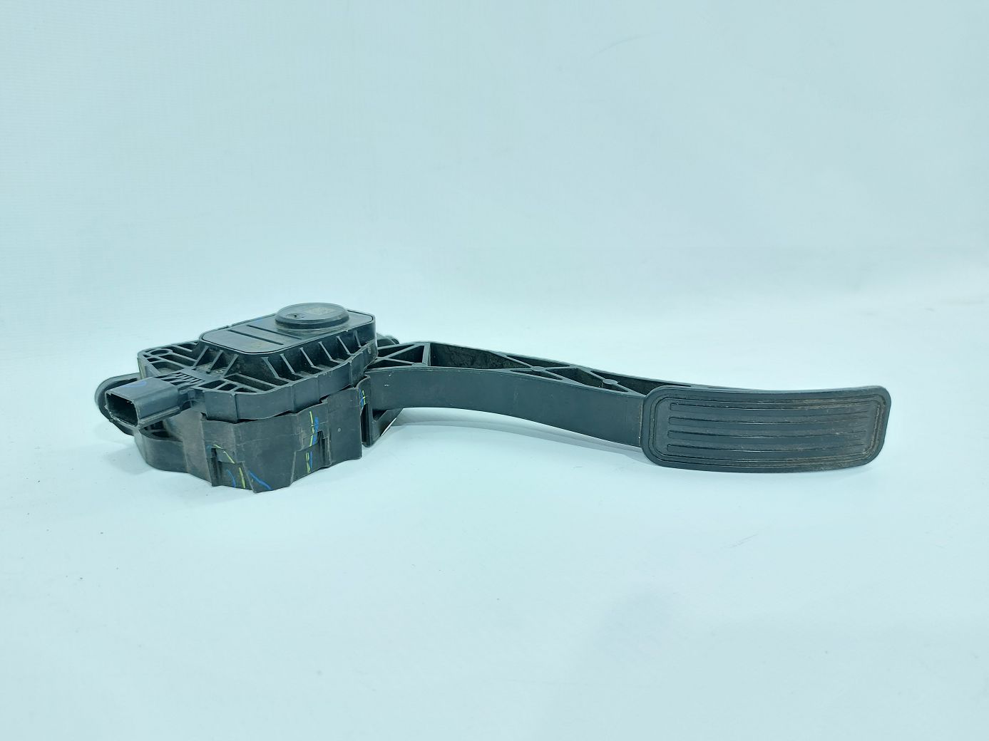 Fusion Педаль газа Ford Fusion 2013-2016 DG9Z9F836D Ford Fusion 2
