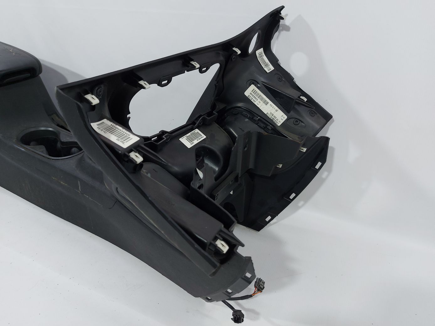 Dart Консоль центральна Dodge Dart 2014-2016 1YZ07DX9AC Dodge Dart 7