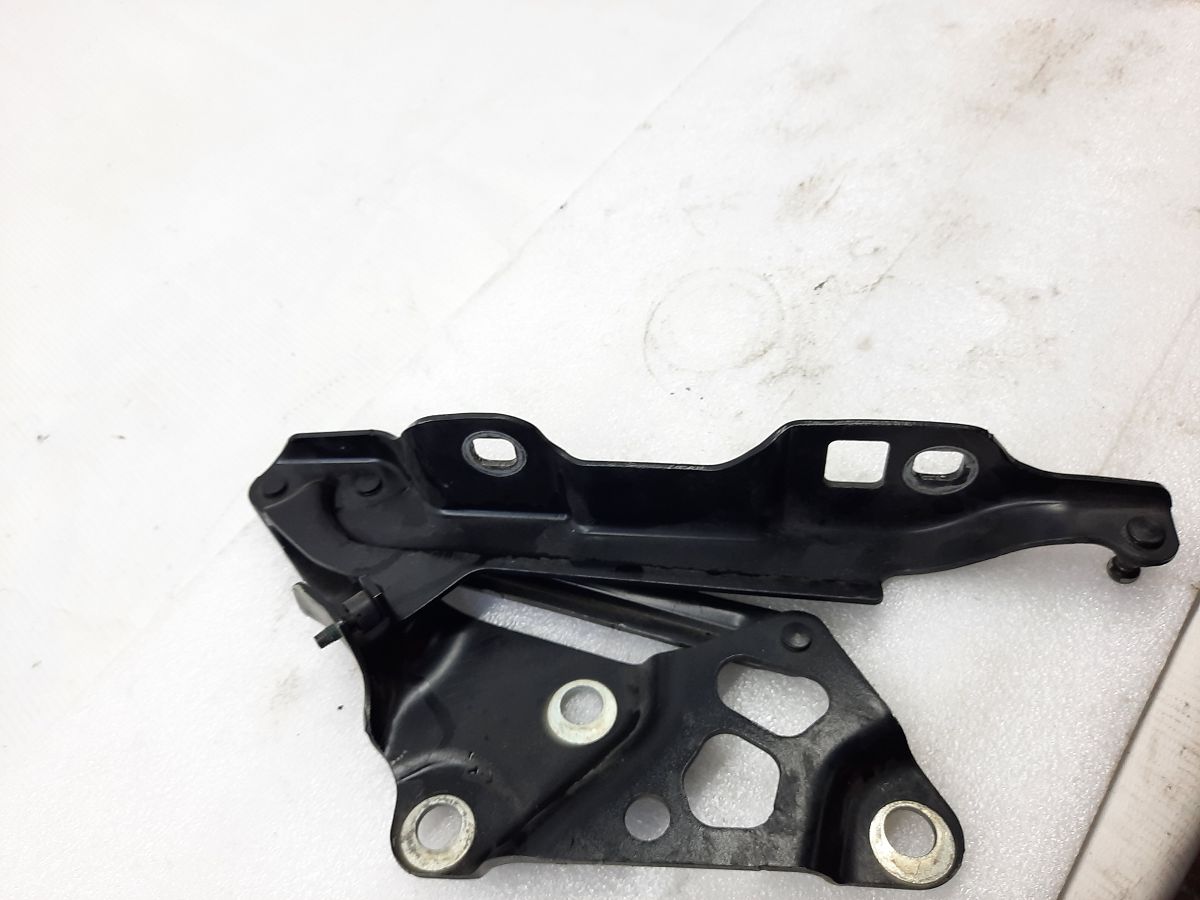 Ats Петля капота ліва Cadillac ATS 2013-2019 22868254 Cadillac ATS 6