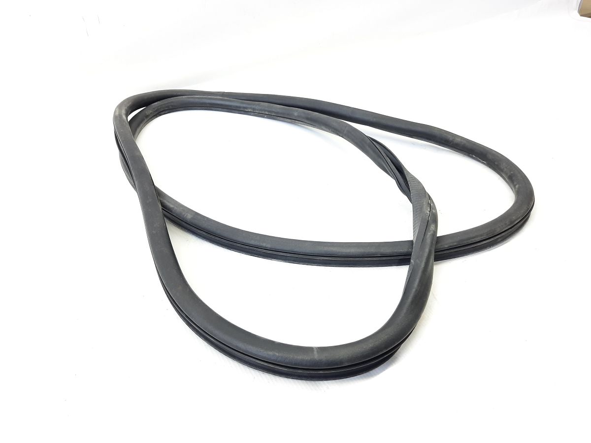 200 limited Ущільнювальна гумка прорізу дверей передньої лівої прави Chrysler 200 Limited 2015-2017 68145007AB Chrysler 200 Limited 8