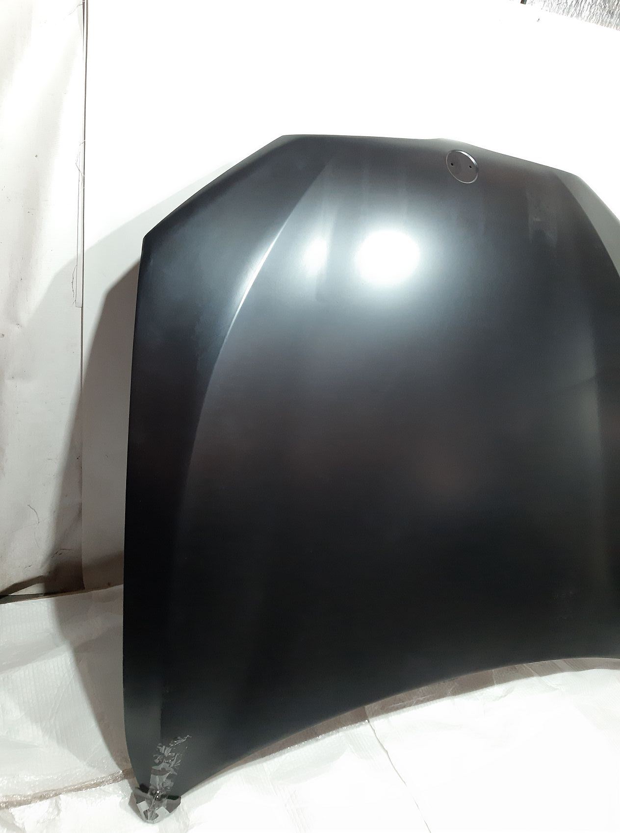 Товары с дефектами. Капот (алюминий) дефект BMW 5 2017-2023 41007440427 BMW 5