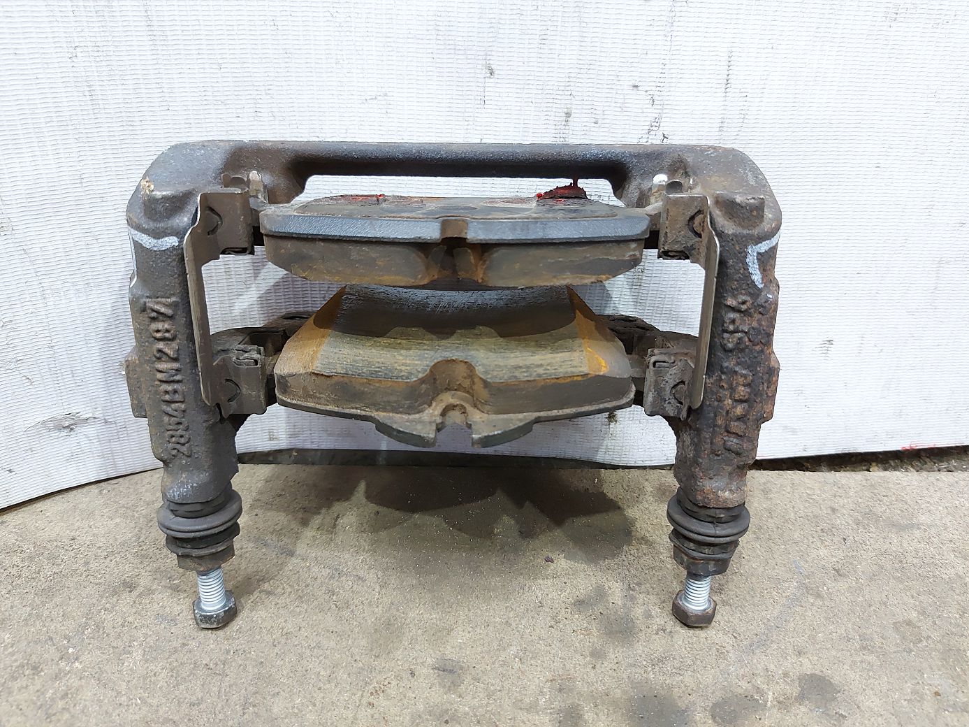 Cooper countryman Супорт гальмівний передній Mini Cooper Countryman 2011-2016 34119804734 Mini Cooper Countryman 3