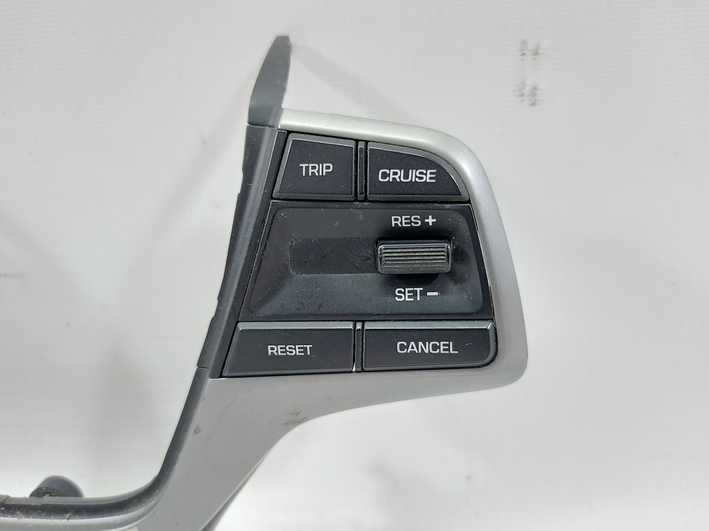 Elantra Кнопки рулевого колеса Hyundai Elantra 2017-2018 96700F2100 Hyundai Elantra 2 Elantra Кнопки рулевого колеса Hyundai Elantra 2017-2018 96700F2100 Hyundai Elantra 2