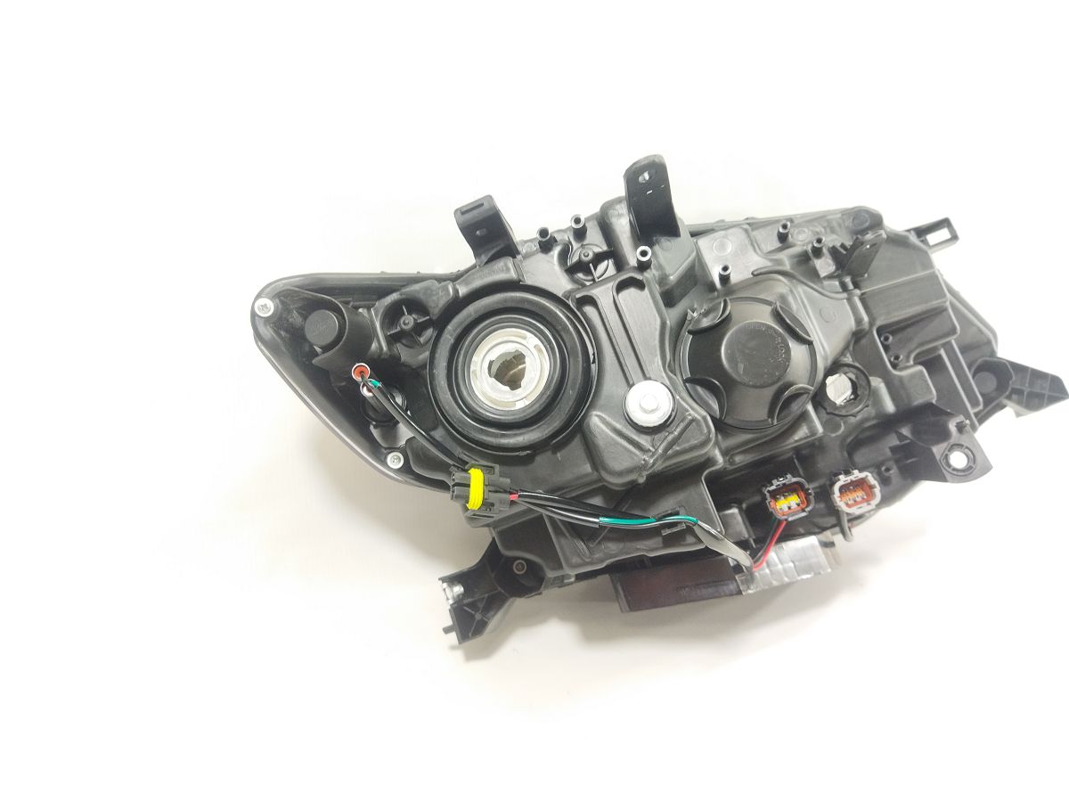 Товары с дефектами Фара передняя левая (потеет) Nissan X-TRAIL 2017-2020 260606FL0A Nissan X-TRAIL 6