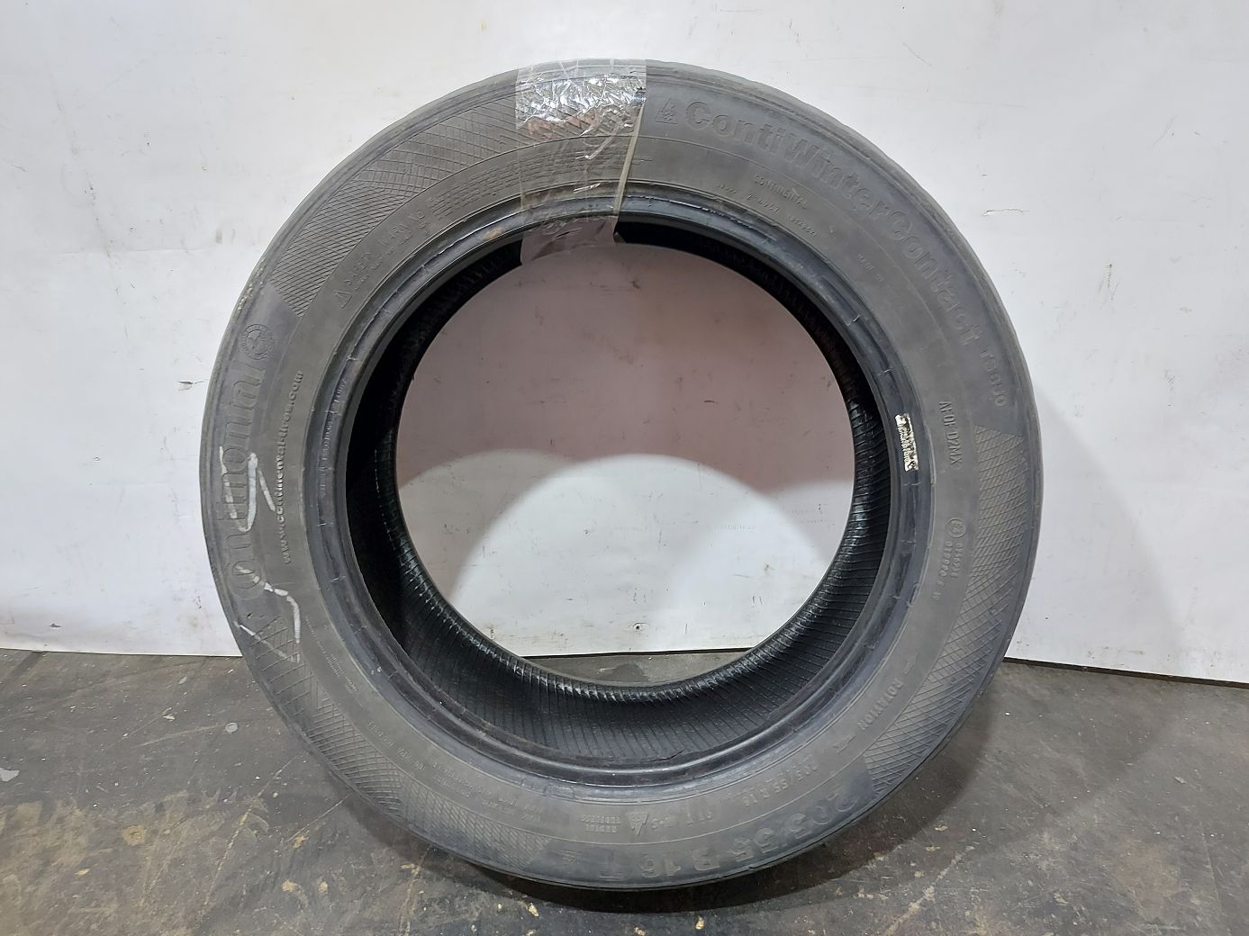 Всесезонные шины. Гума Continental Conti Winter Contact 205/55R16