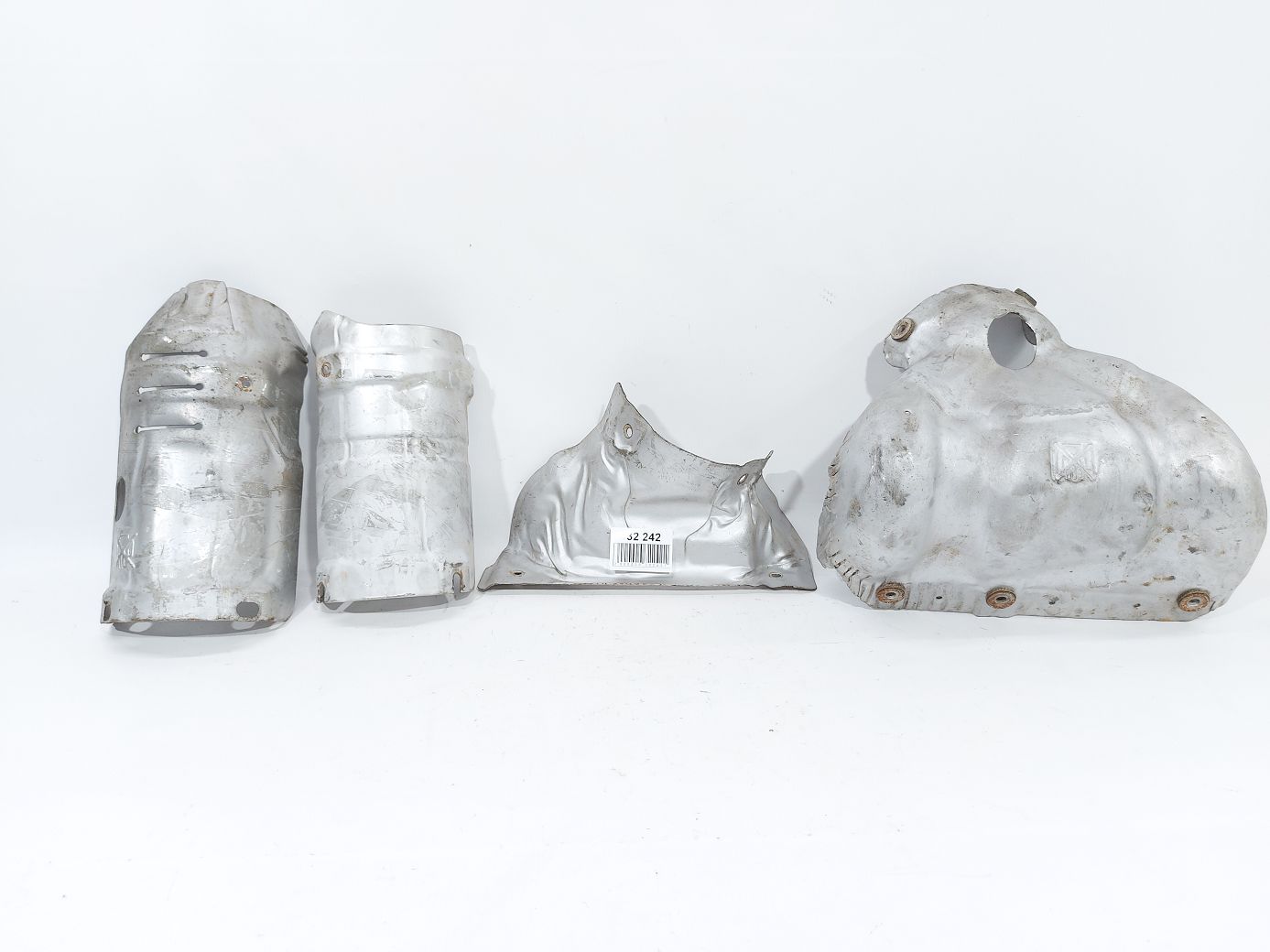 200 limited Захист вихлопного колектора Chrysler 200 Limited 2015-2017 68084282AC Chrysler 200 Limited 4