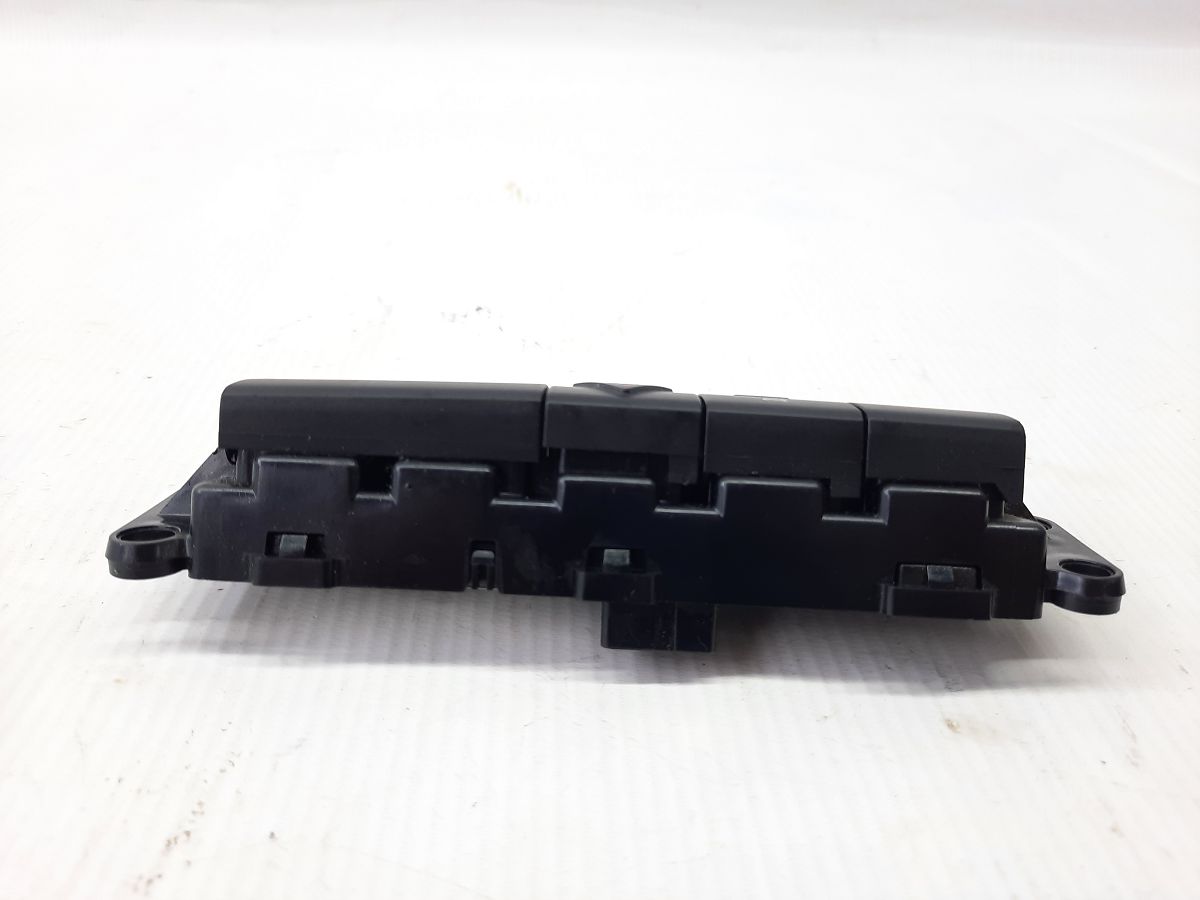 Compass Блок кнопок торпеды Jeep Compass 2009-2017 68044102AB Jeep Compass 3