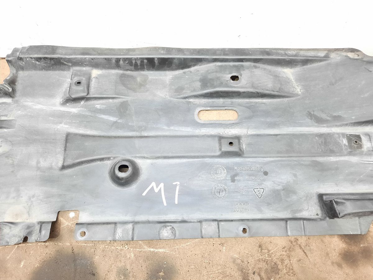 200 limited Защита днища левая Chrysler 200 Limited 2015-2017 68102929AC Chrysler 200 Limited 3