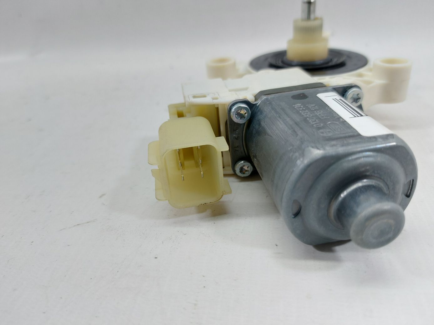 200 Моторчик склопідйомника двері передньої лівої Chrysler 200 2015-2017 68249047AA Chrysler 200 2