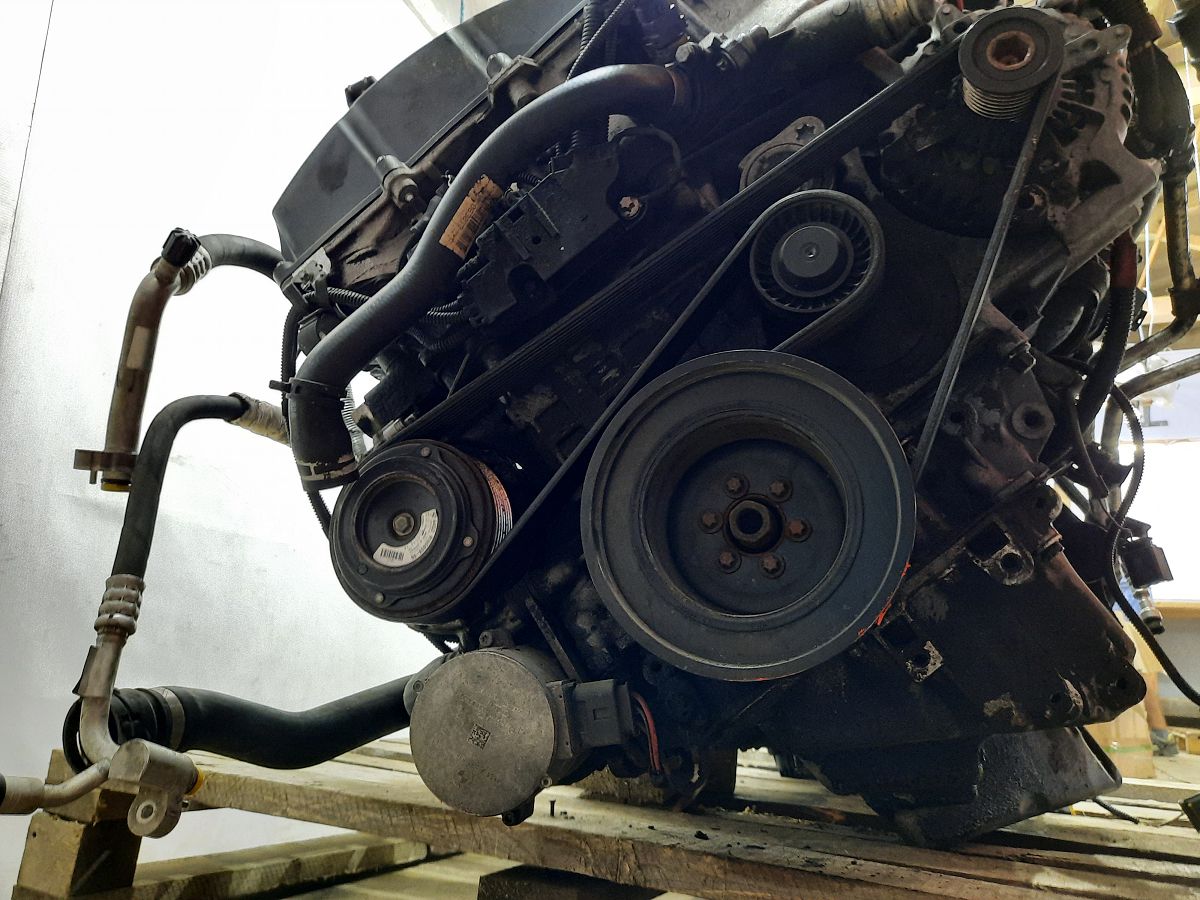 5 series Двигатель утоплен BMW 5 series 2011 N52F10300 BMW 5 series 17