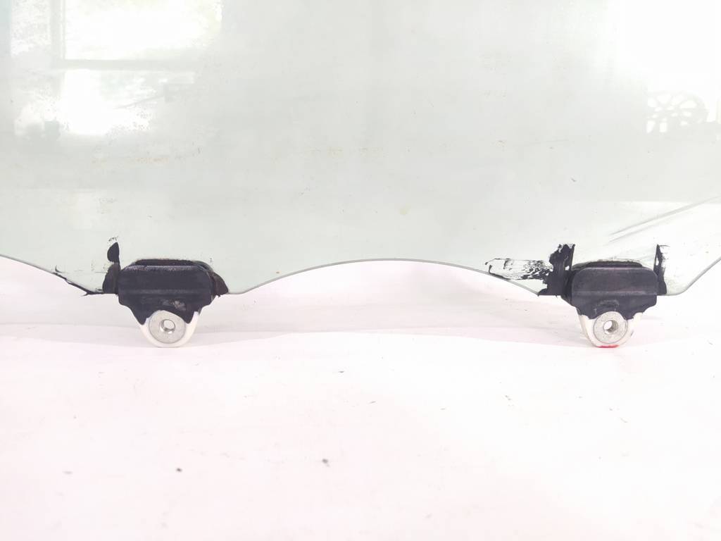 Insight Стекло двери задней левое Honda Insight 2010-2014 73450TM8A00 Honda Insight 10