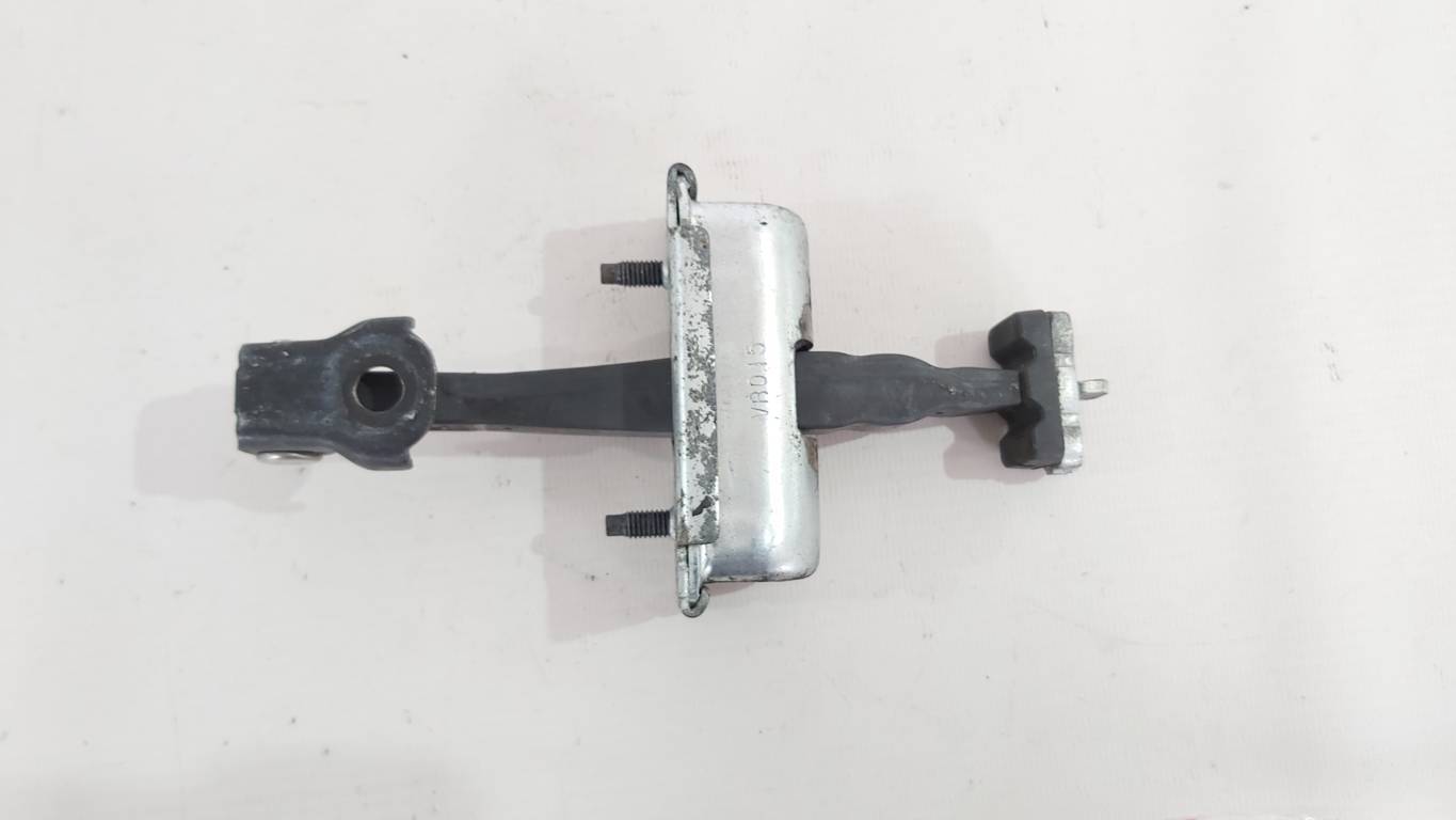 Dart Ограничитель двери задней правый/левый Dodge Dart 2013-2019 68082443AI Dodge Dart 9 Dart Ограничитель двери задней правый/левый Dodge Dart 2013-2019 68082443AI Dodge Dart 9