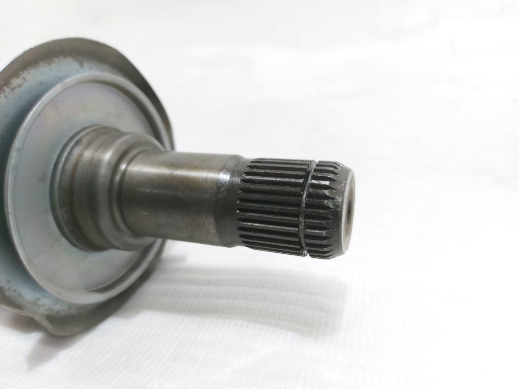 7 series Піввісь задня права BMW 7 2010-2015 33207566086 BMW 7 2