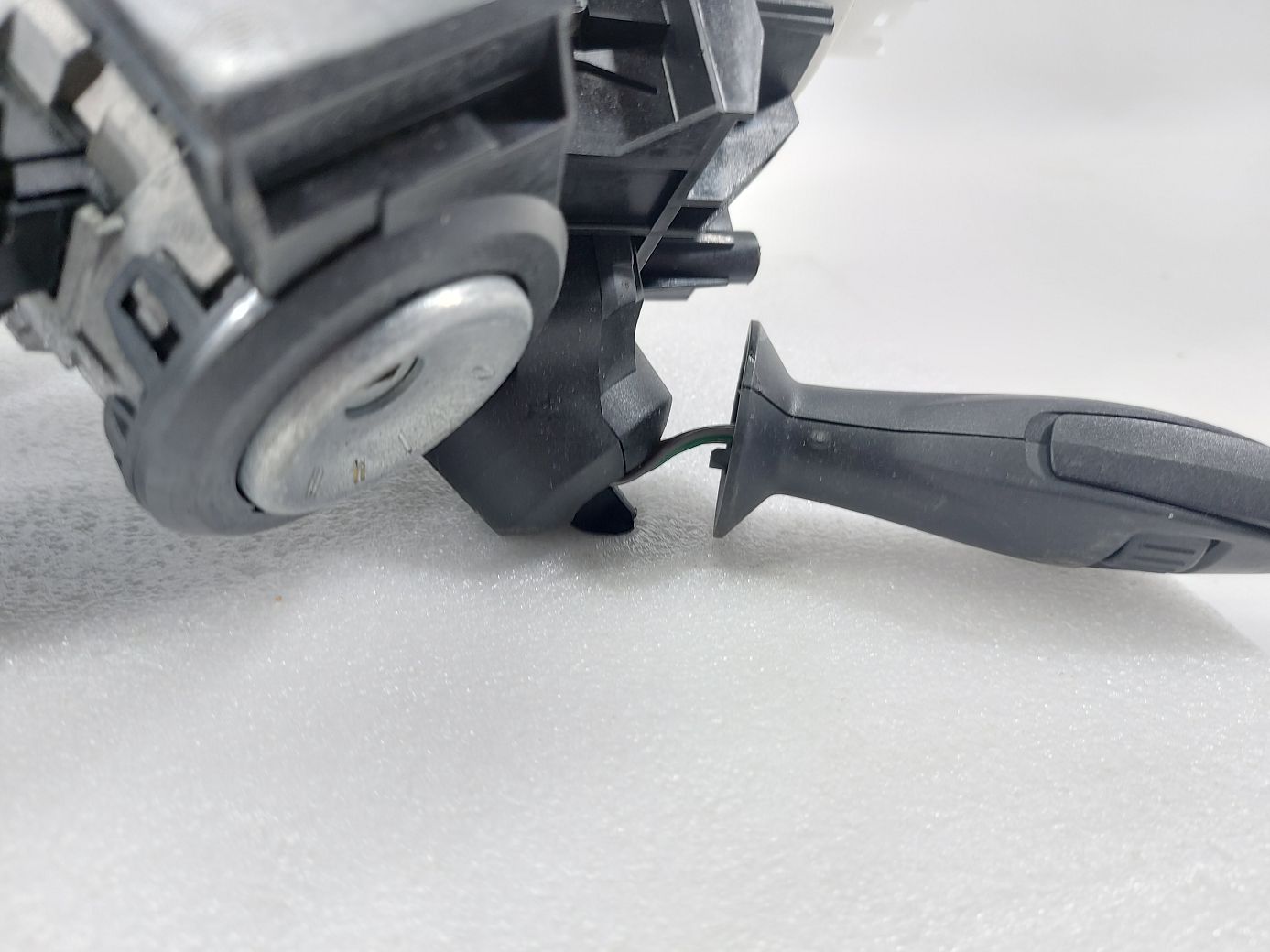 Fiesta Рульова колонка Ford Fiesta 2018-2019 BE8Z3C529Q Ford Fiesta 4 Fiesta Рульова колонка Ford Fiesta 2018-2019 BE8Z3C529Q Ford Fiesta 4