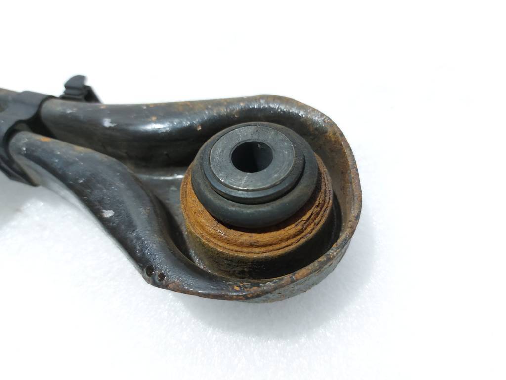 328i xdrive Важіль задній центральний лівий/правий верхній BMW 328i xDrive 2006-2013 33322406292 BMW 328i xDrive 3