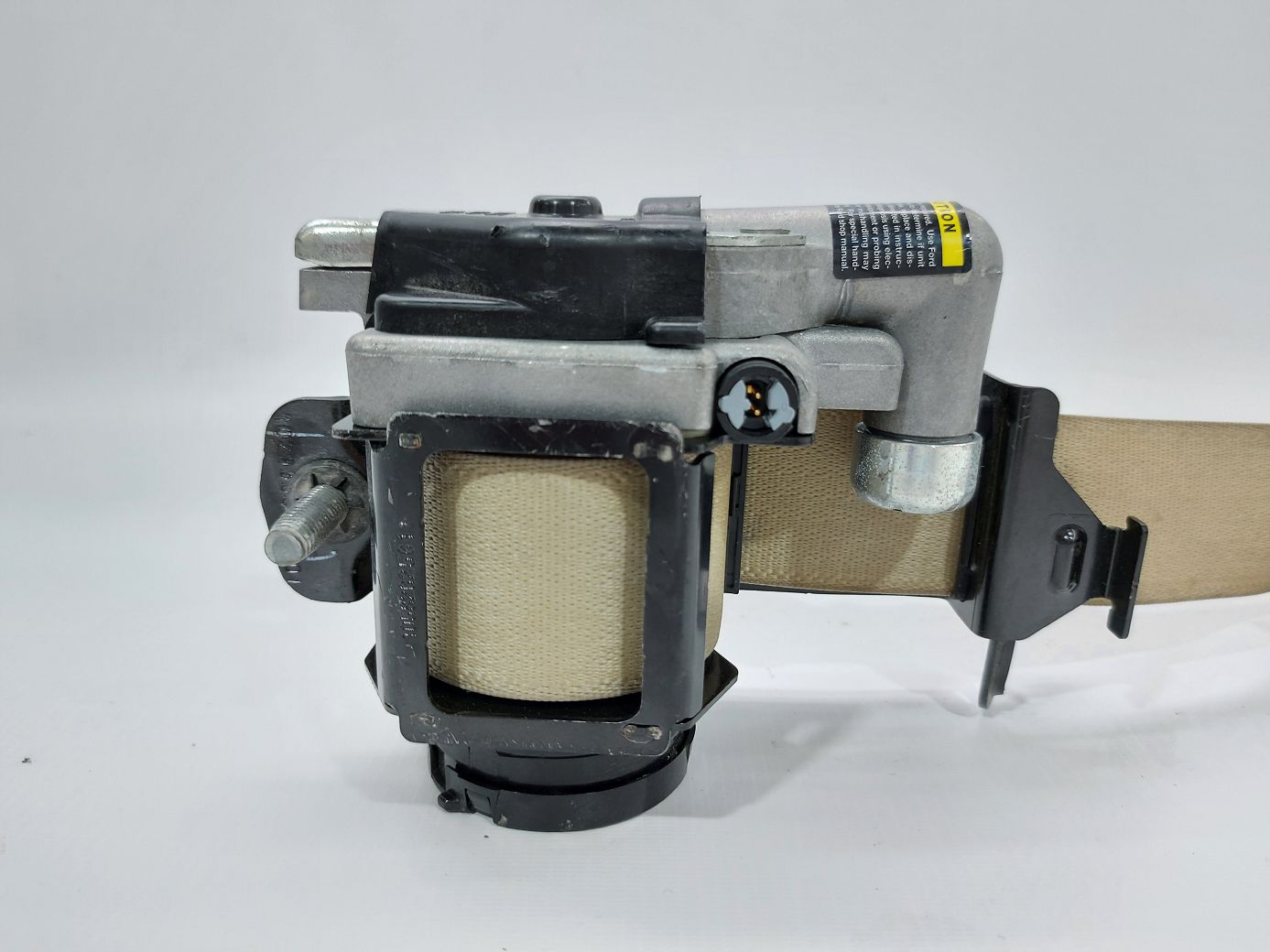 Fusion hybrid Ремень безопасности передний правый Ford Fusion Hybrid 2013-2016 DG9Z54611B08AK Ford Fusion Hybrid 6