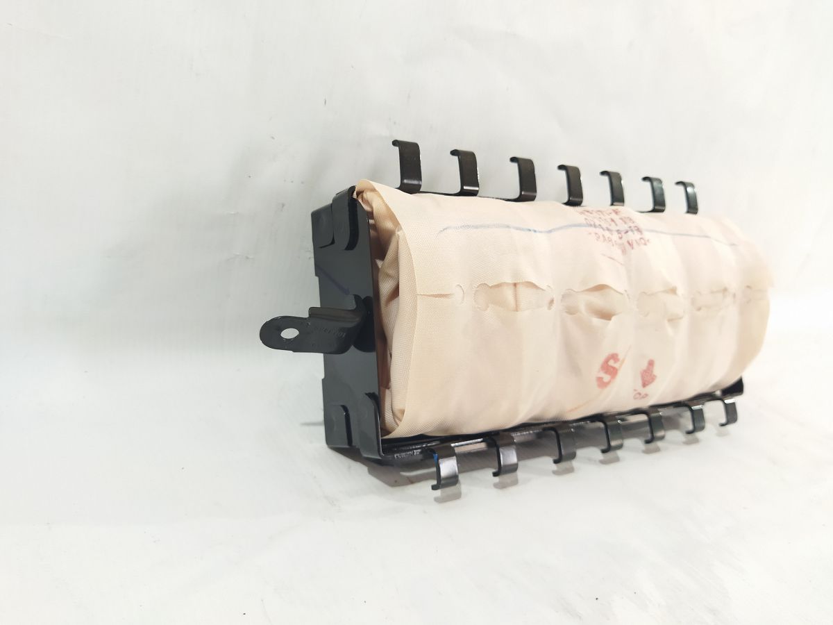 Altima Air Bag ніг правий Nissan Altima 2013-2018 985153TA8A Nissan Altima 2